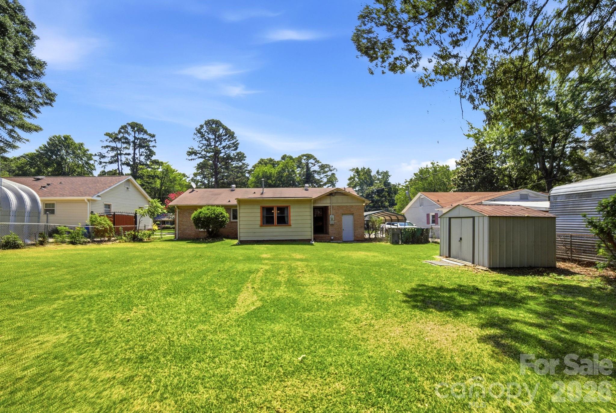 708 Aintree Road — Charlotte