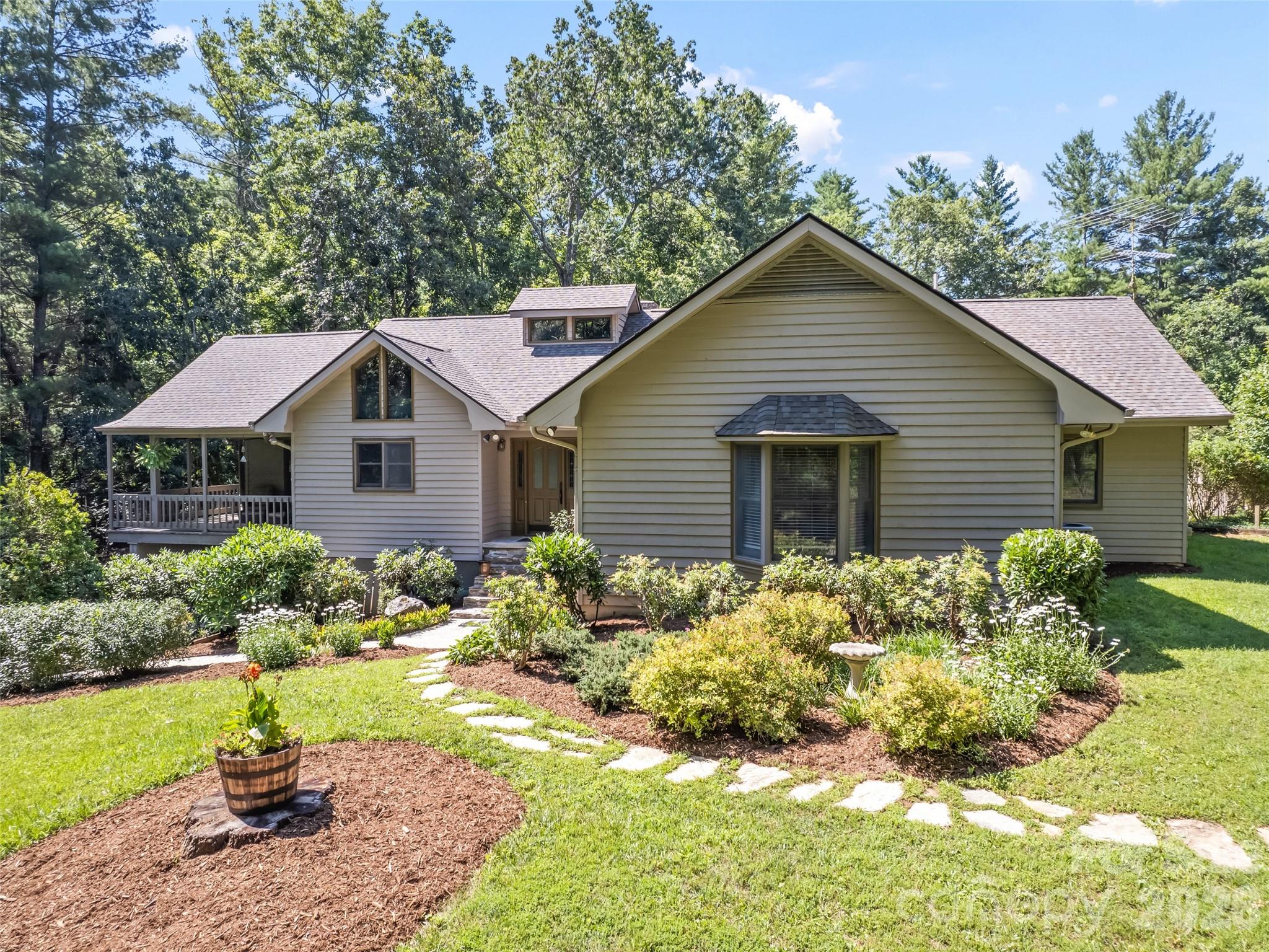 58 Sedgewood Court — Fairview