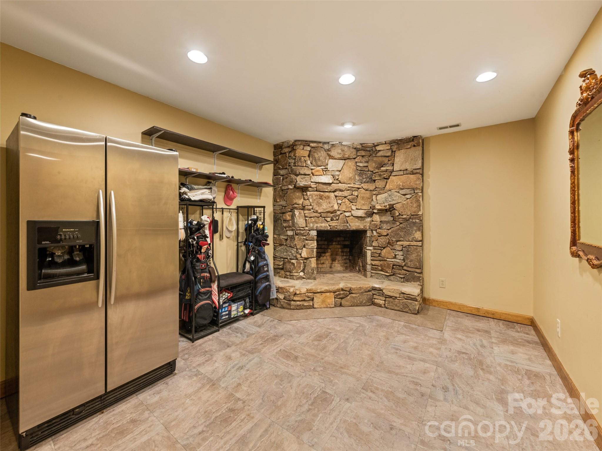 58 Sedgewood Court — Fairview