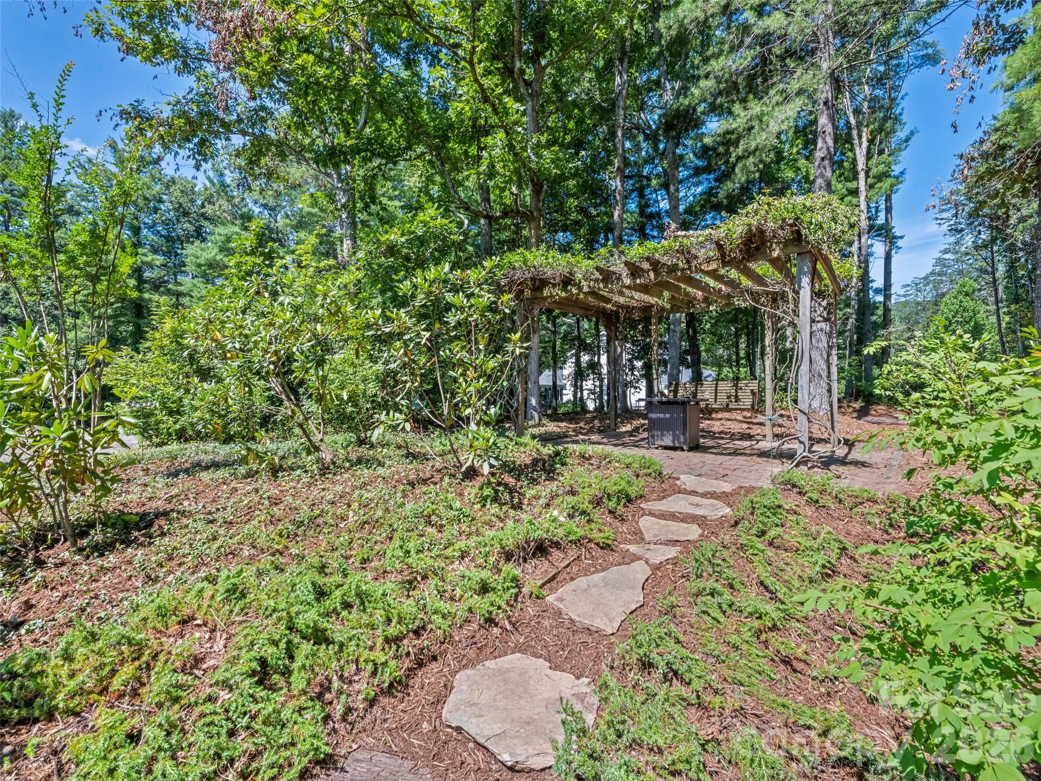 58 Sedgewood Court — Fairview