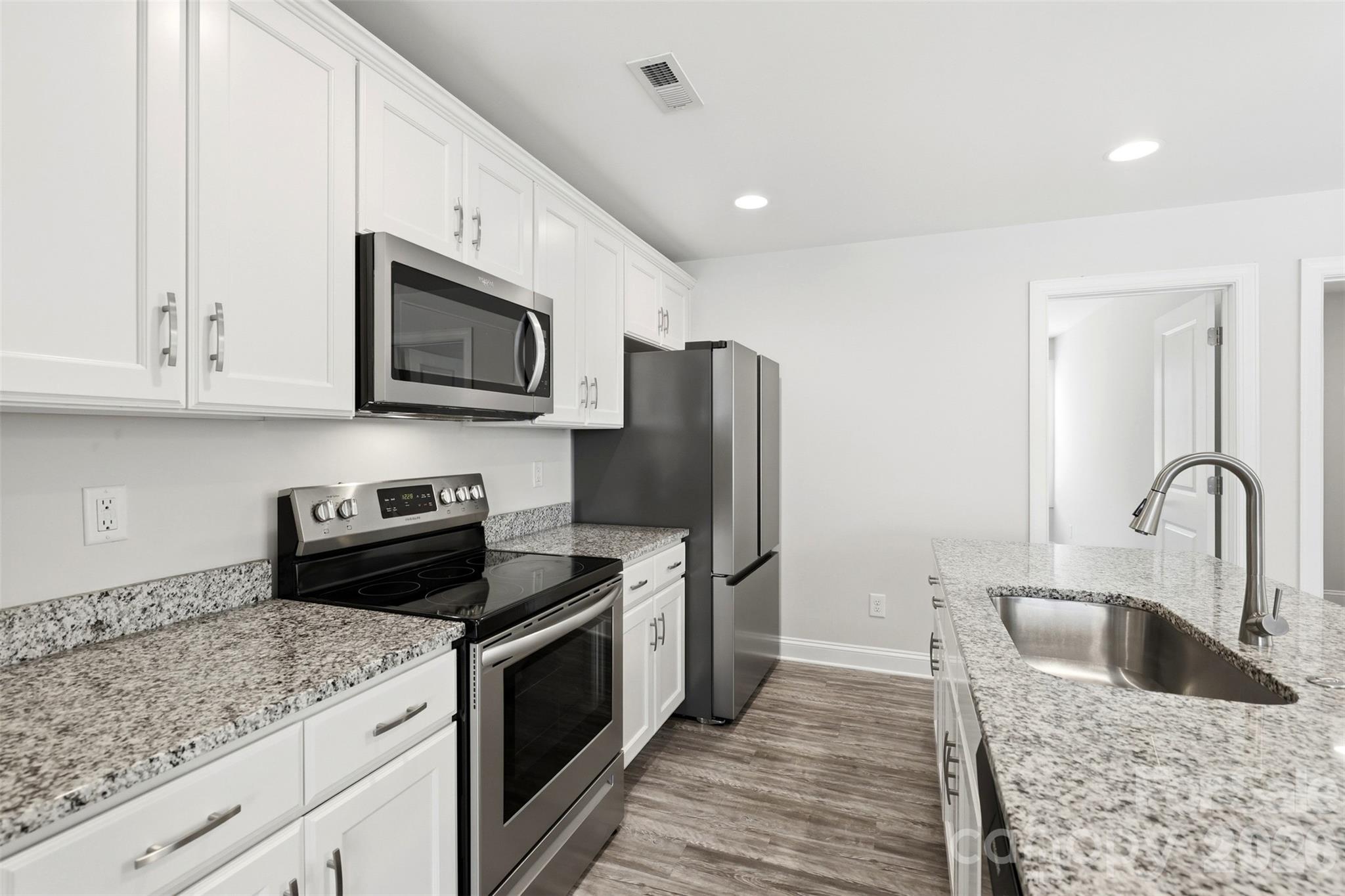 4221 E End Street — Charlotte