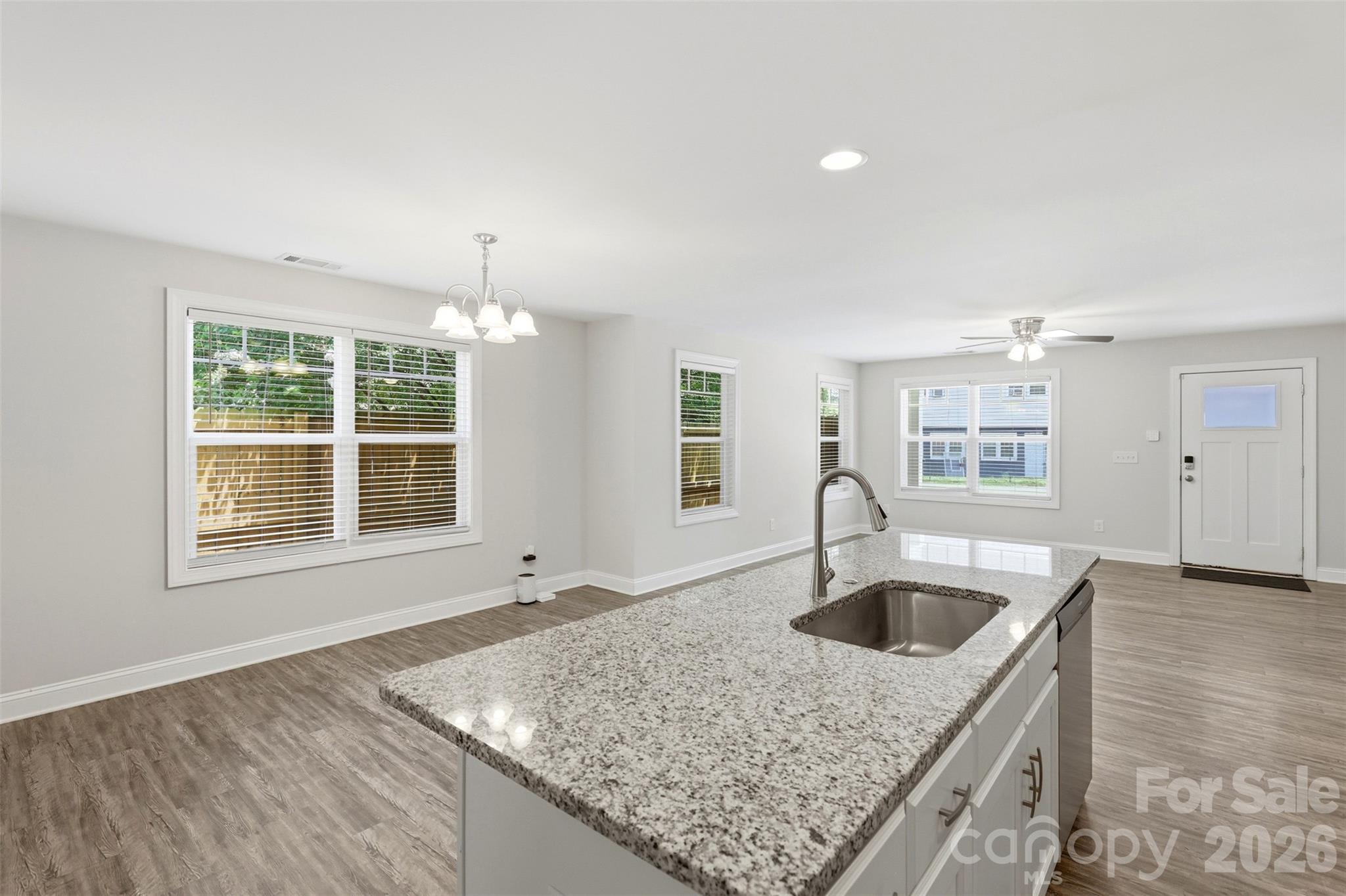 4221 E End Street — Charlotte