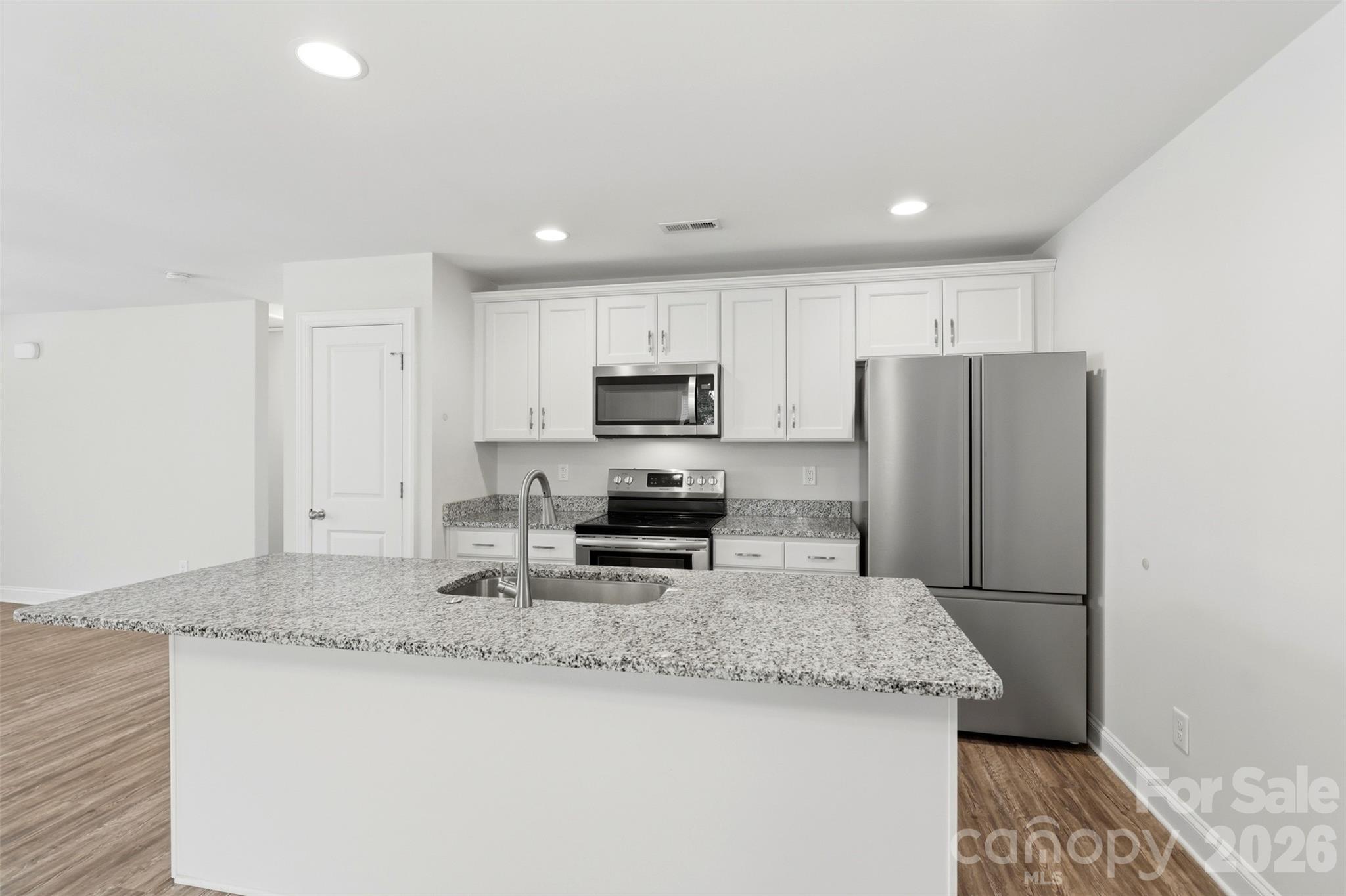 4221 E End Street — Charlotte