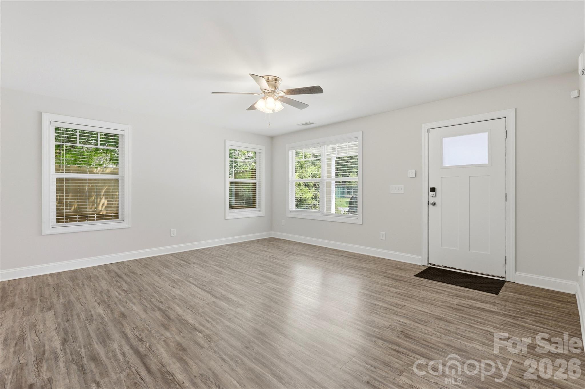 4221 E End Street — Charlotte