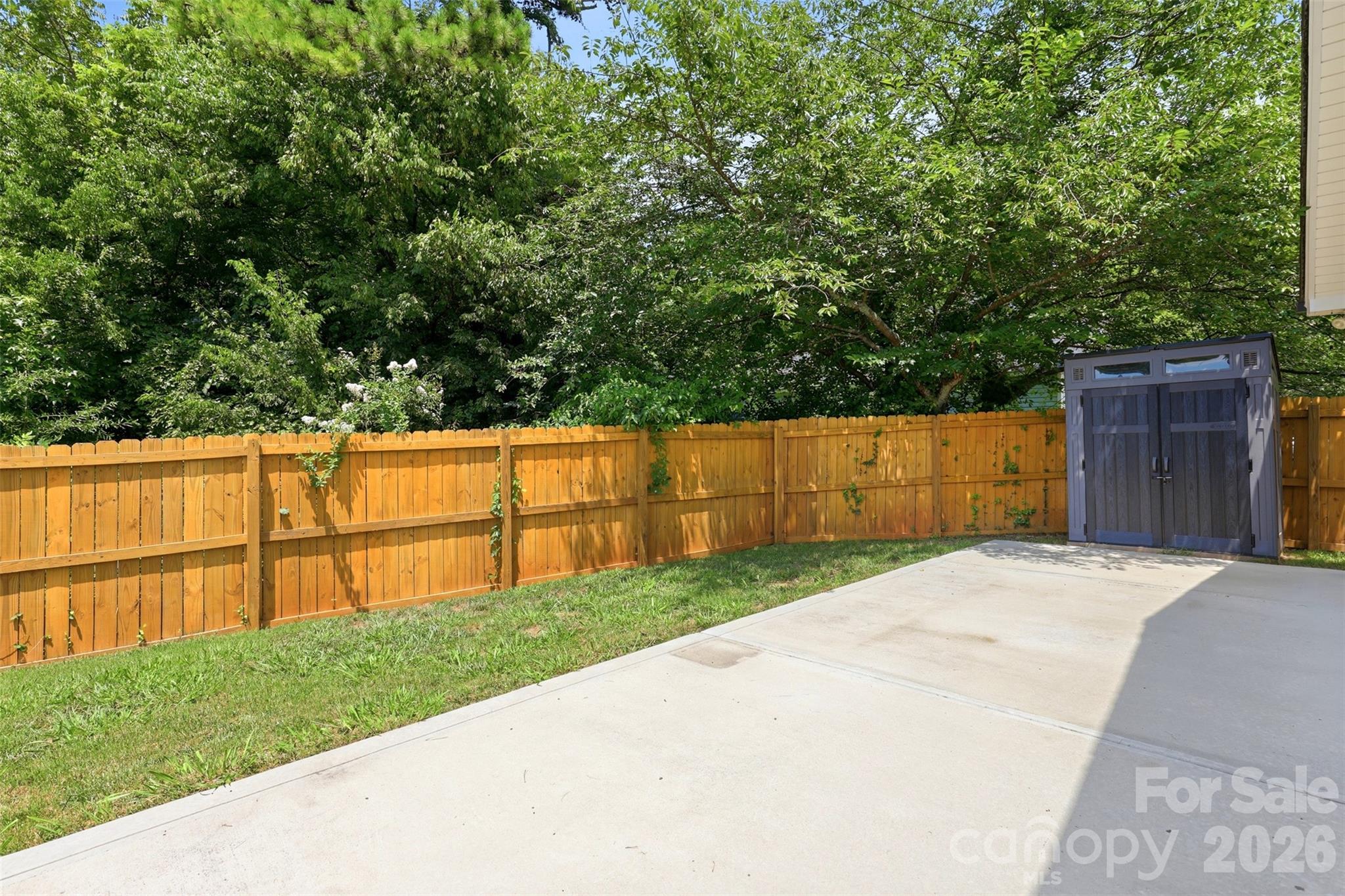 4221 E End Street — Charlotte