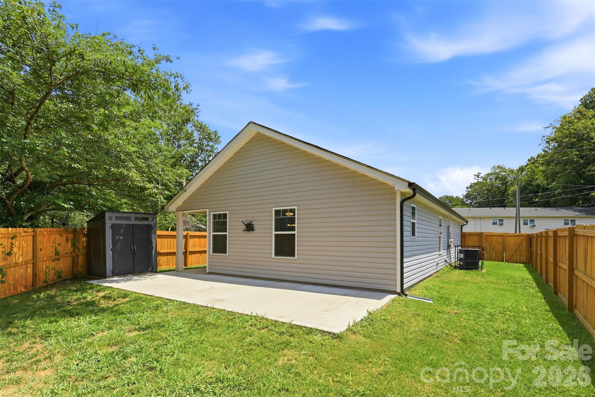 4221 E End Street — Charlotte