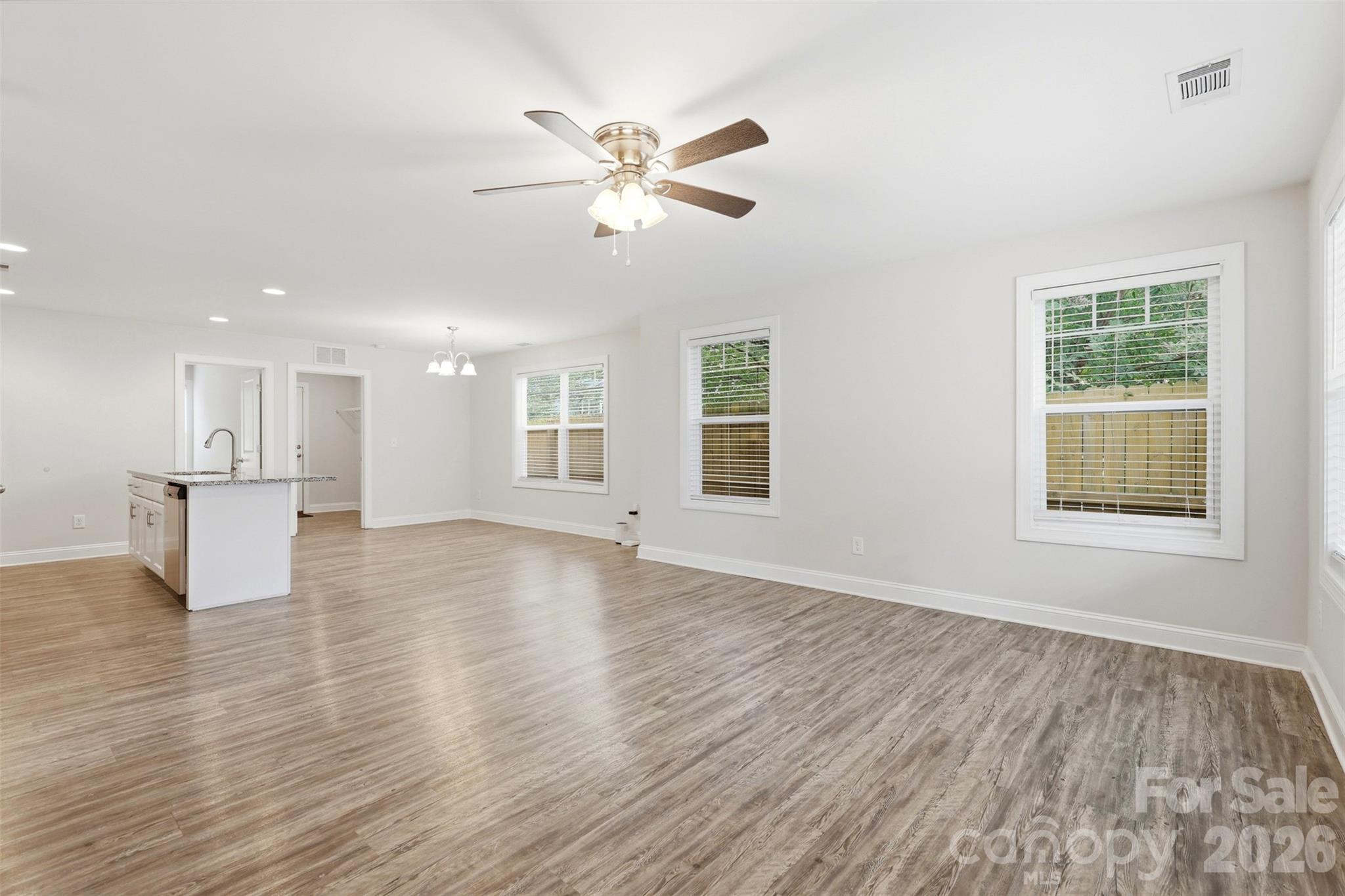 4221 E End Street — Charlotte