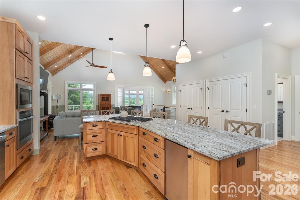 326 Golden Valley Drive — Hendersonville