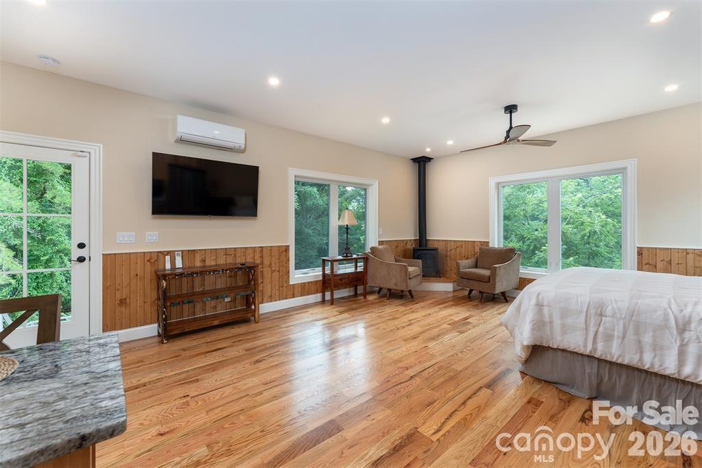 326 Golden Valley Drive — Hendersonville