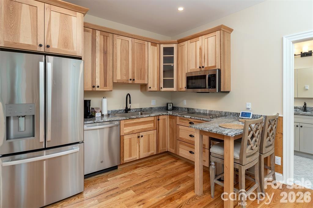 326 Golden Valley Drive — Hendersonville