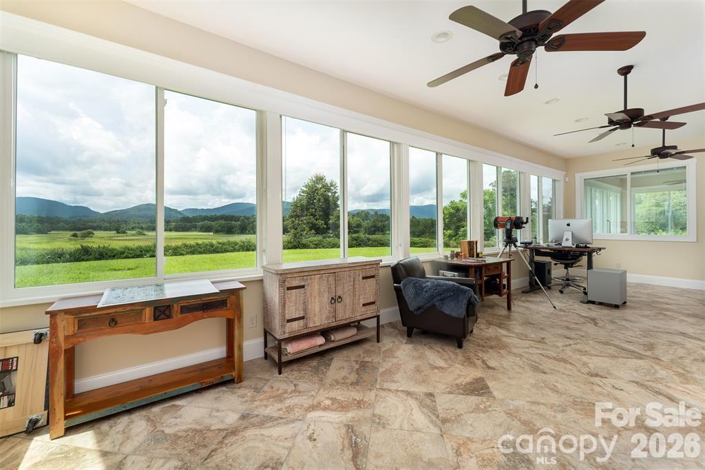 326 Golden Valley Drive — Hendersonville
