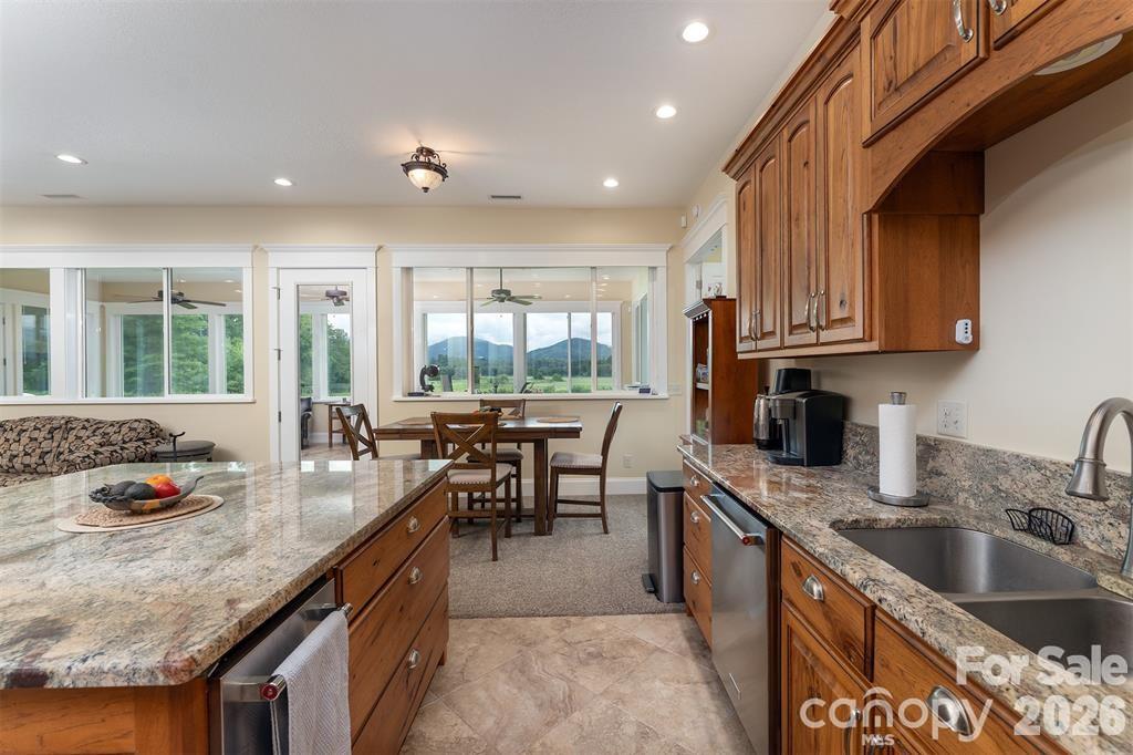 326 Golden Valley Drive — Hendersonville