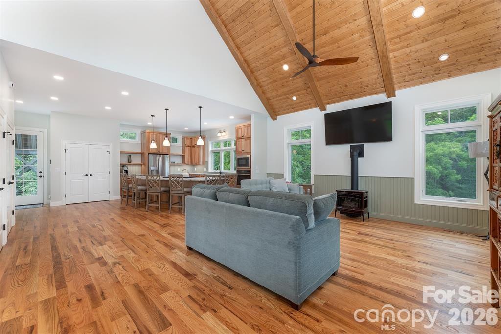 326 Golden Valley Drive — Hendersonville