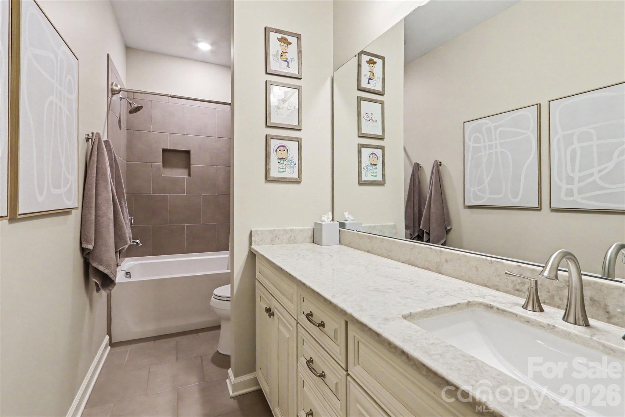 122 Campanile Drive — Mooresville