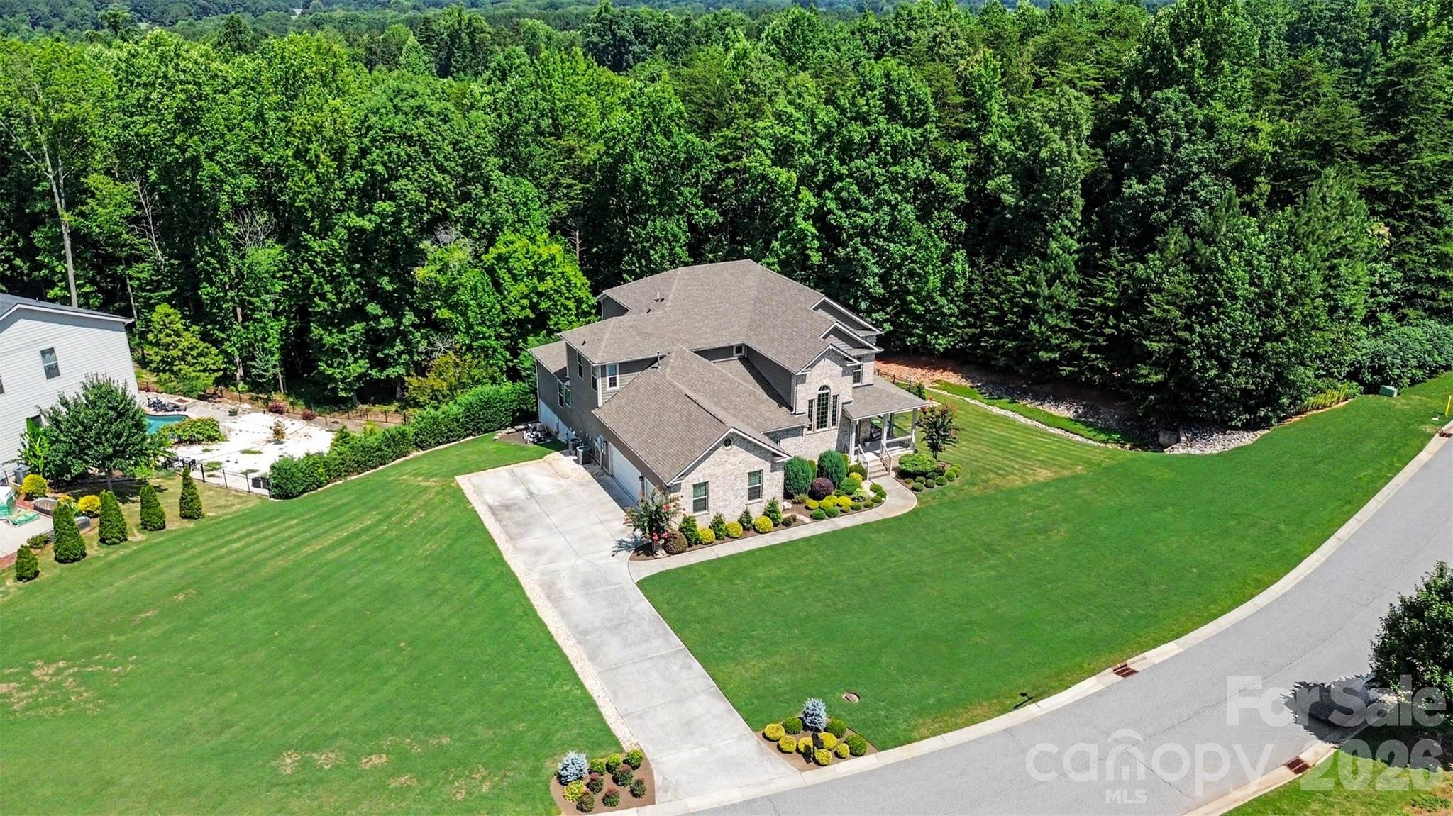 122 Campanile Drive — Mooresville