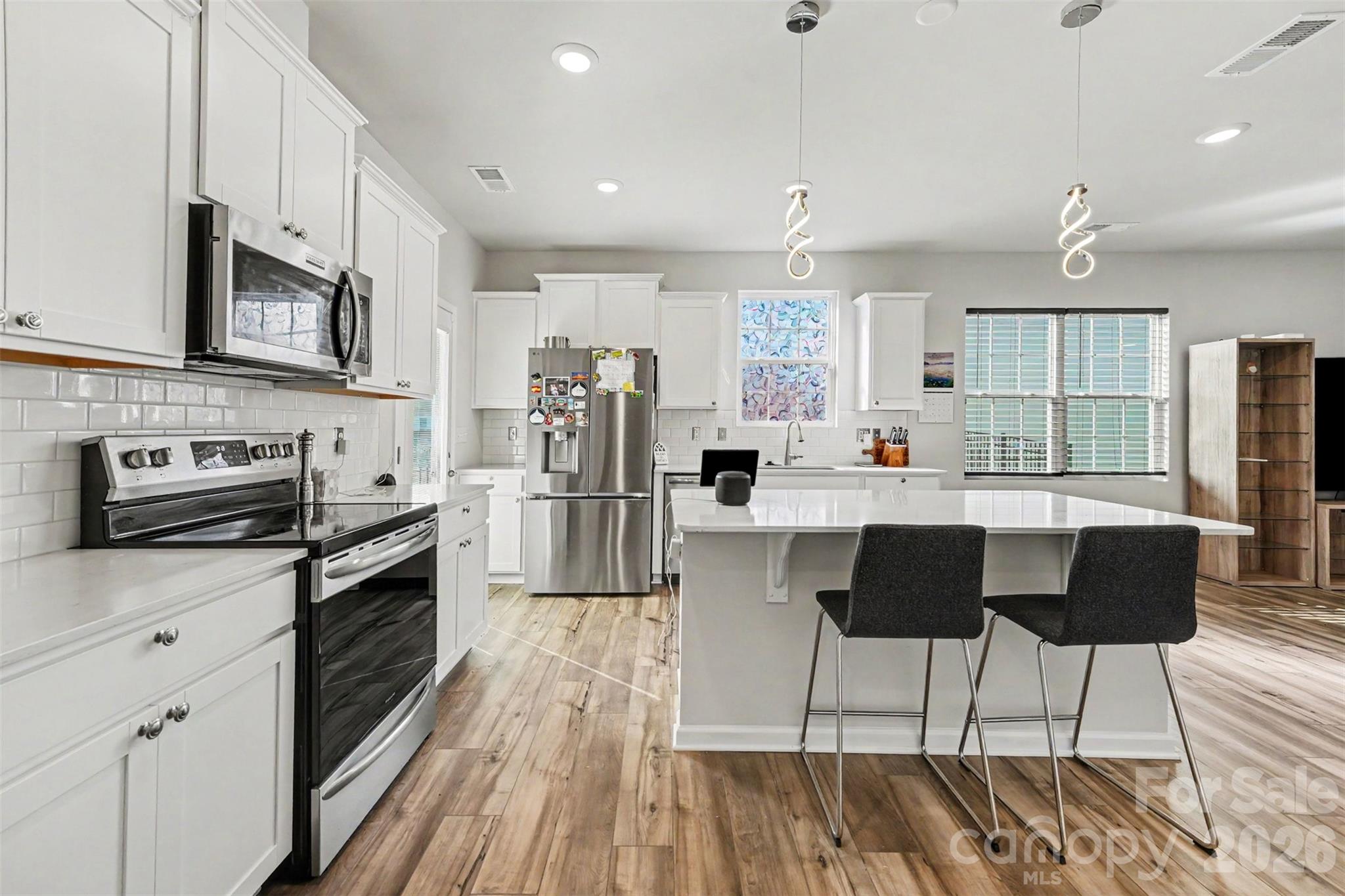 5192 Duck Lane — Catawba