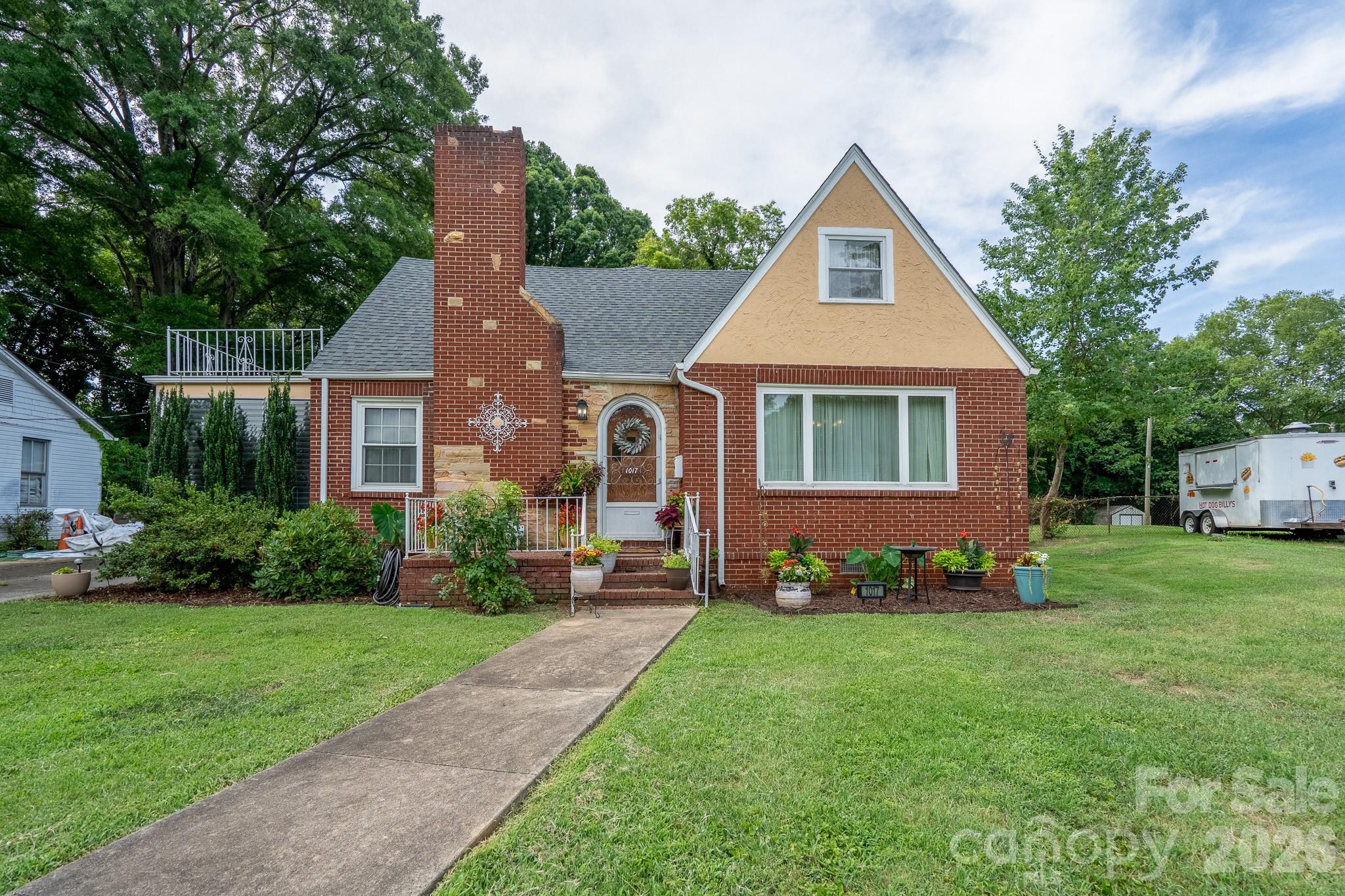 1017 Druid Circle — Charlotte