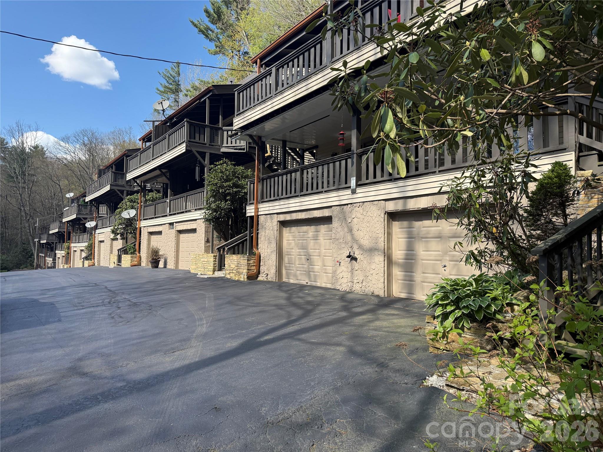 125 Hawks Nest Lane #C/1 — Highlands