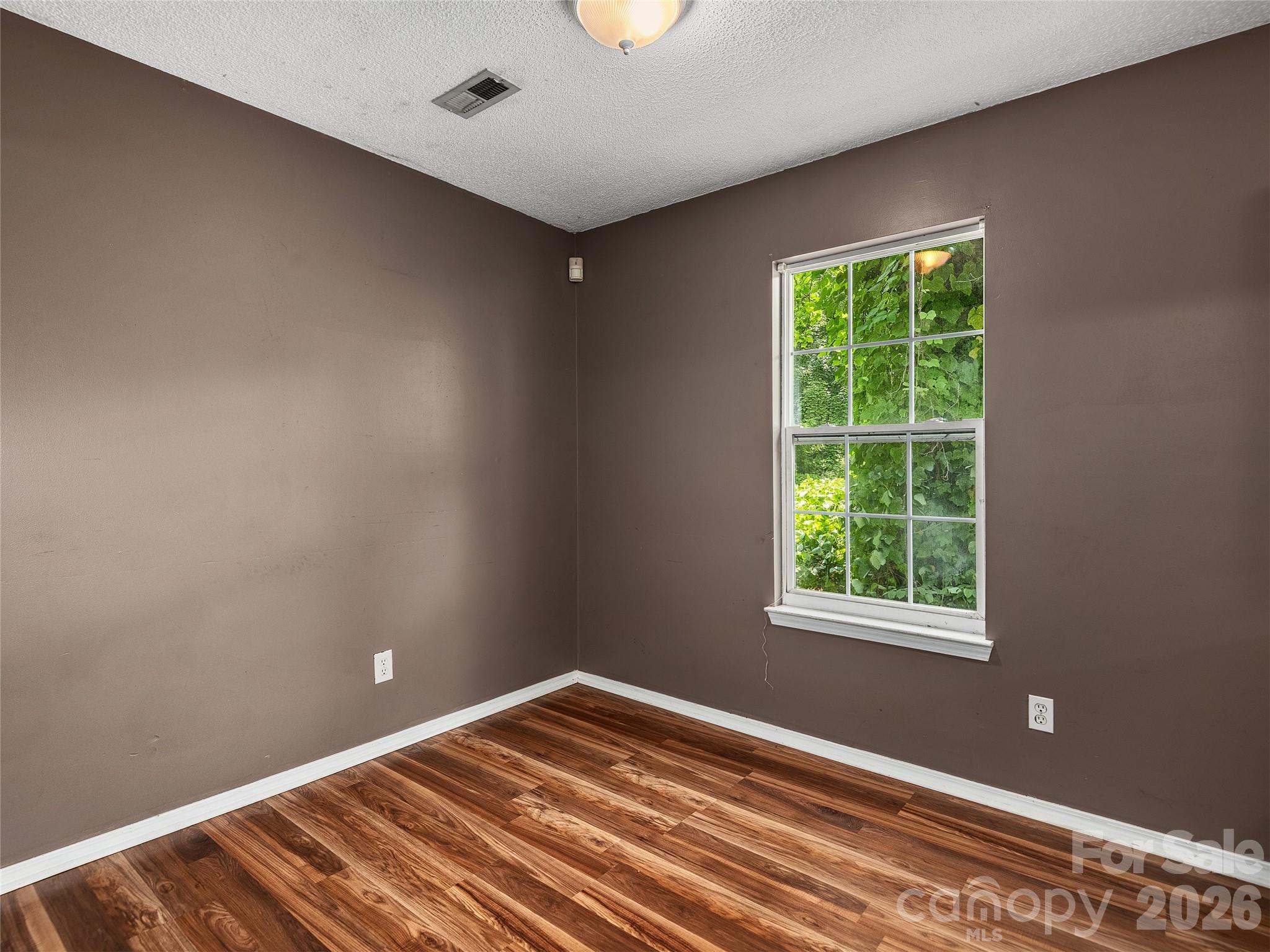 321 Virginia Avenue — Asheville