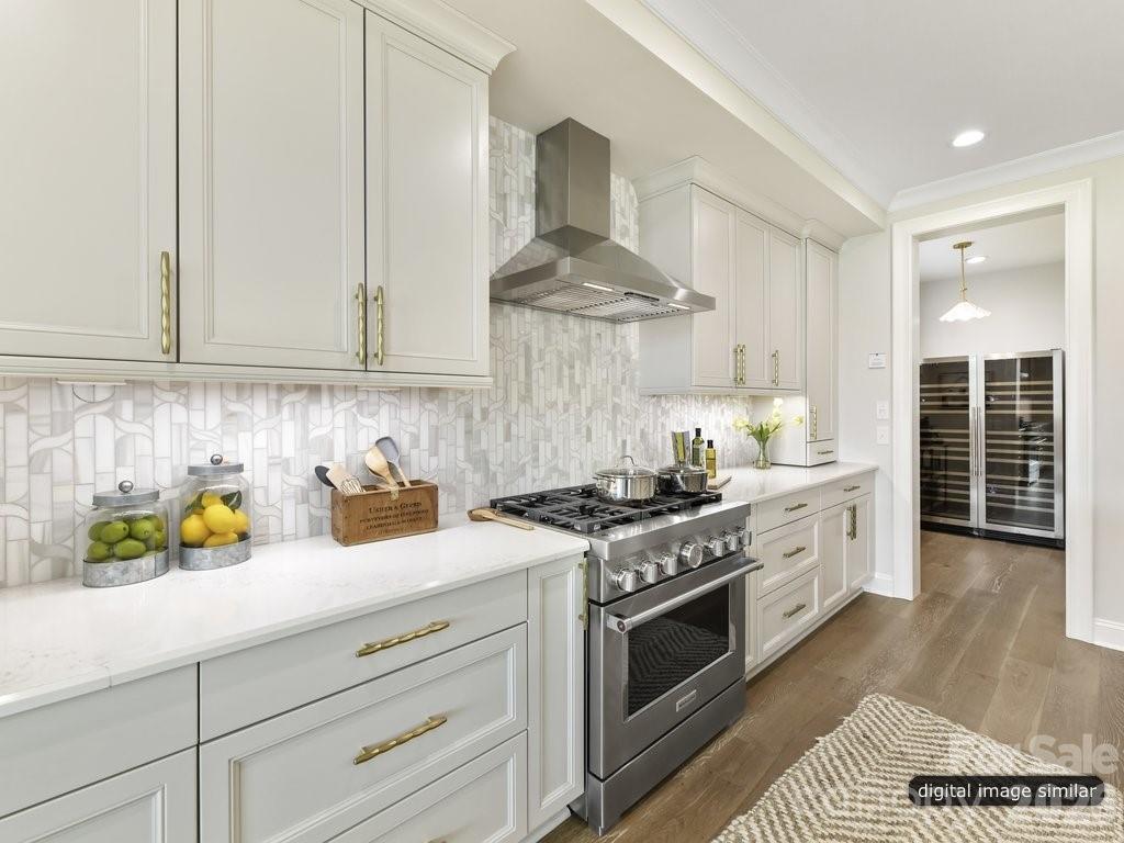 6535 Cashion Road — Huntersville