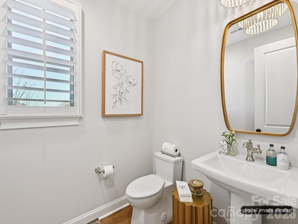 6535 Cashion Road — Huntersville