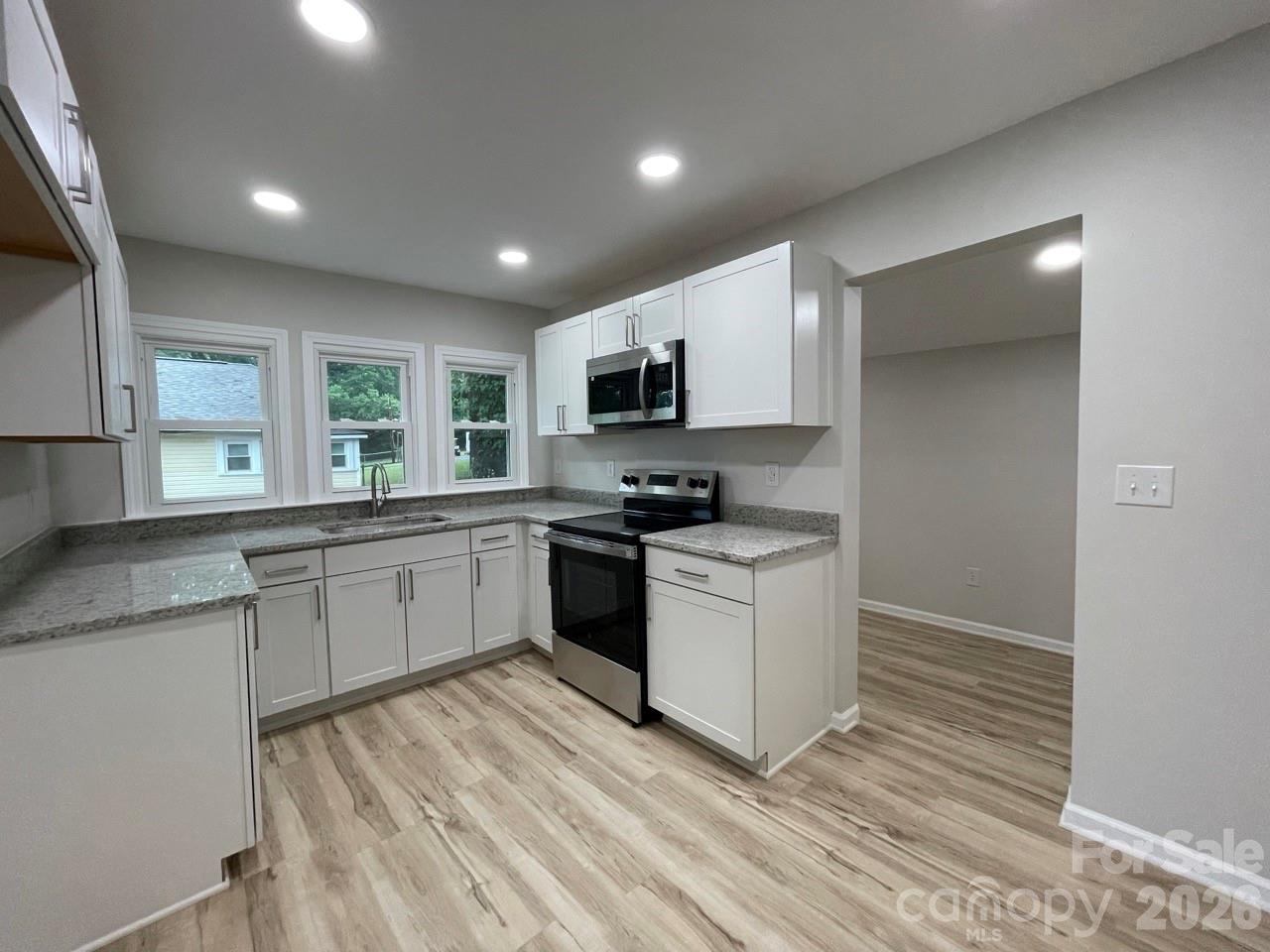 1617 W 4th Avenue — Gastonia