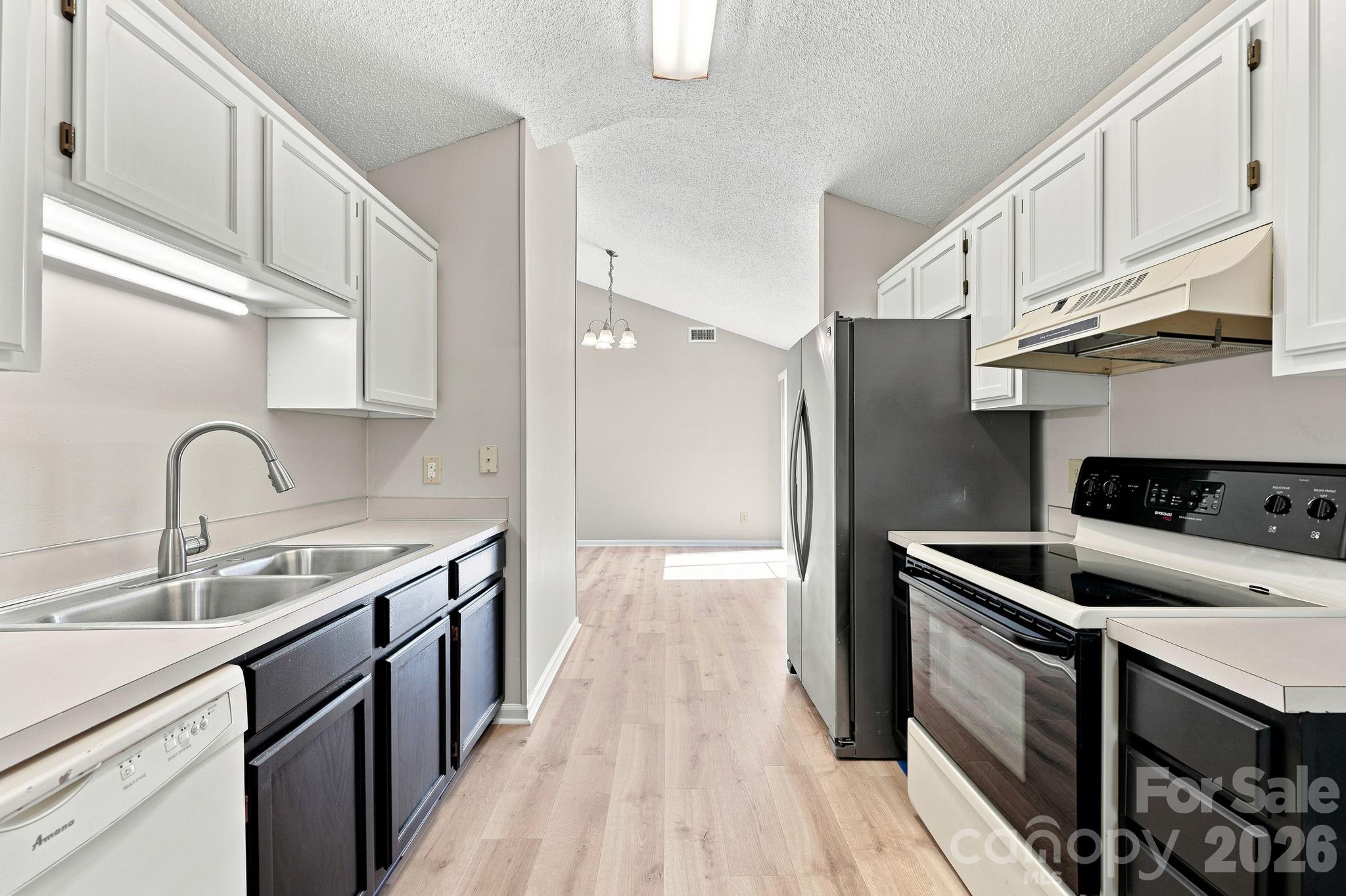 6323 Martin Lake Road — Charlotte