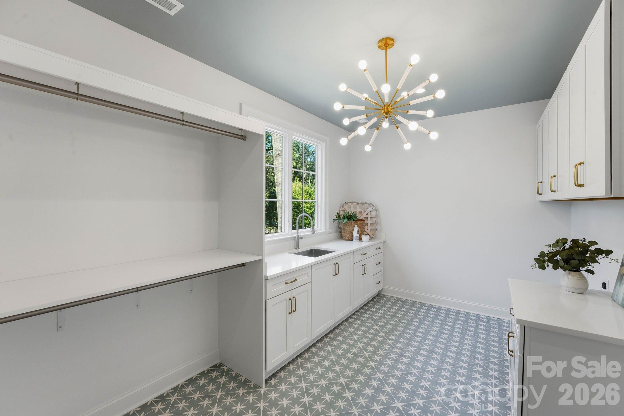 444 Hunter Lane — Charlotte
