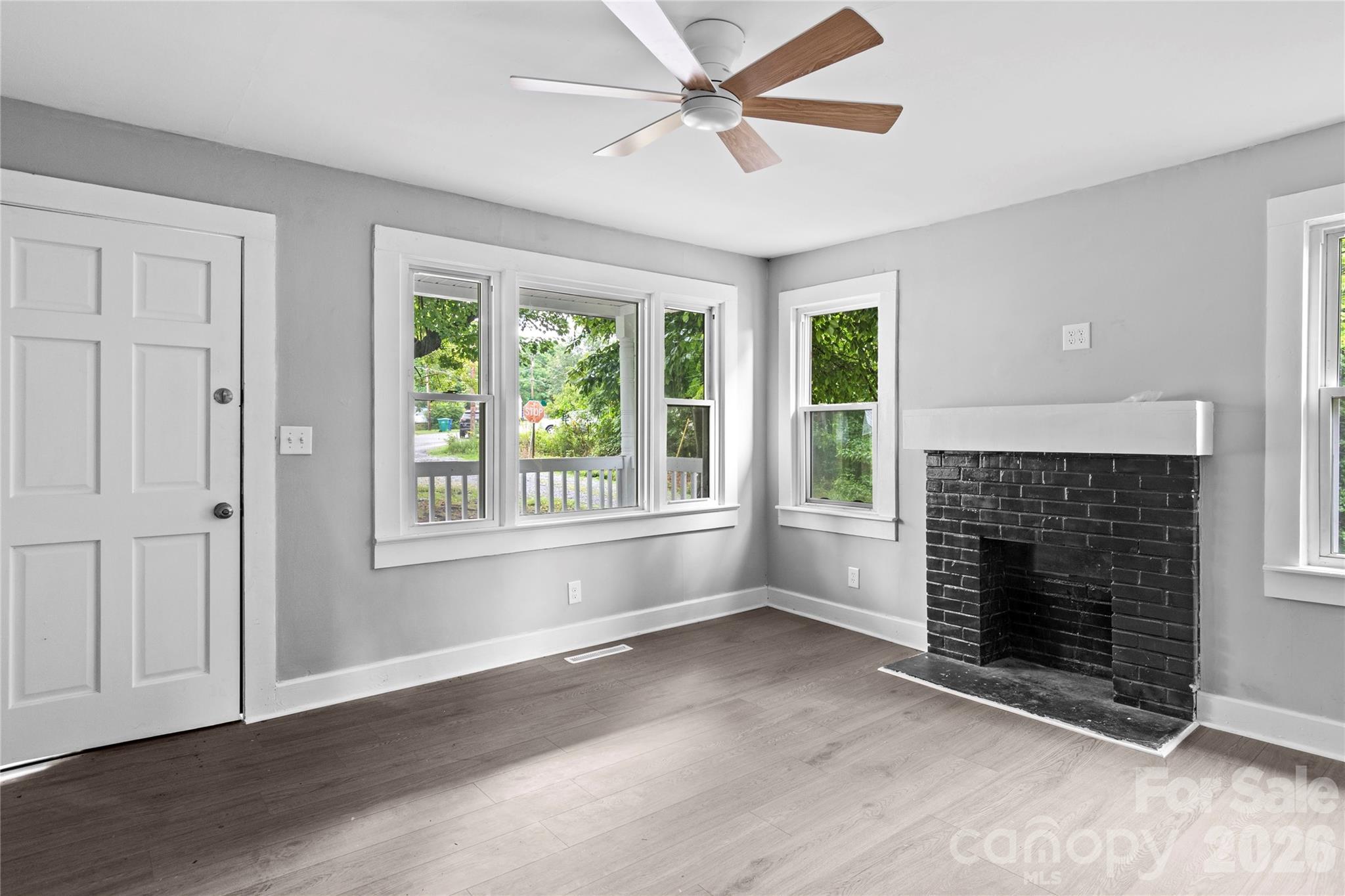 119 Osborne Street — Jonesville