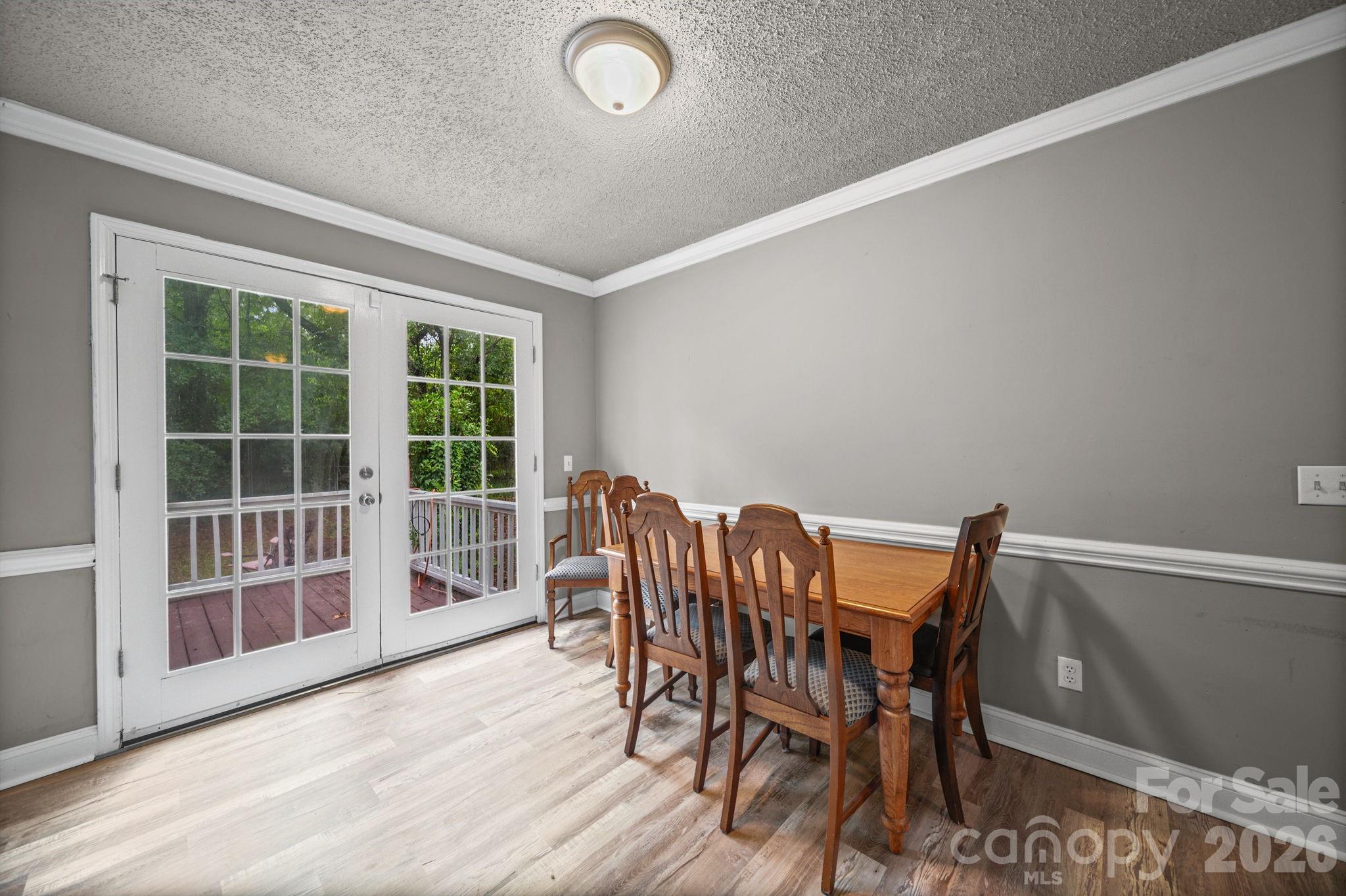 261 Lakeside Drive — Hartsville