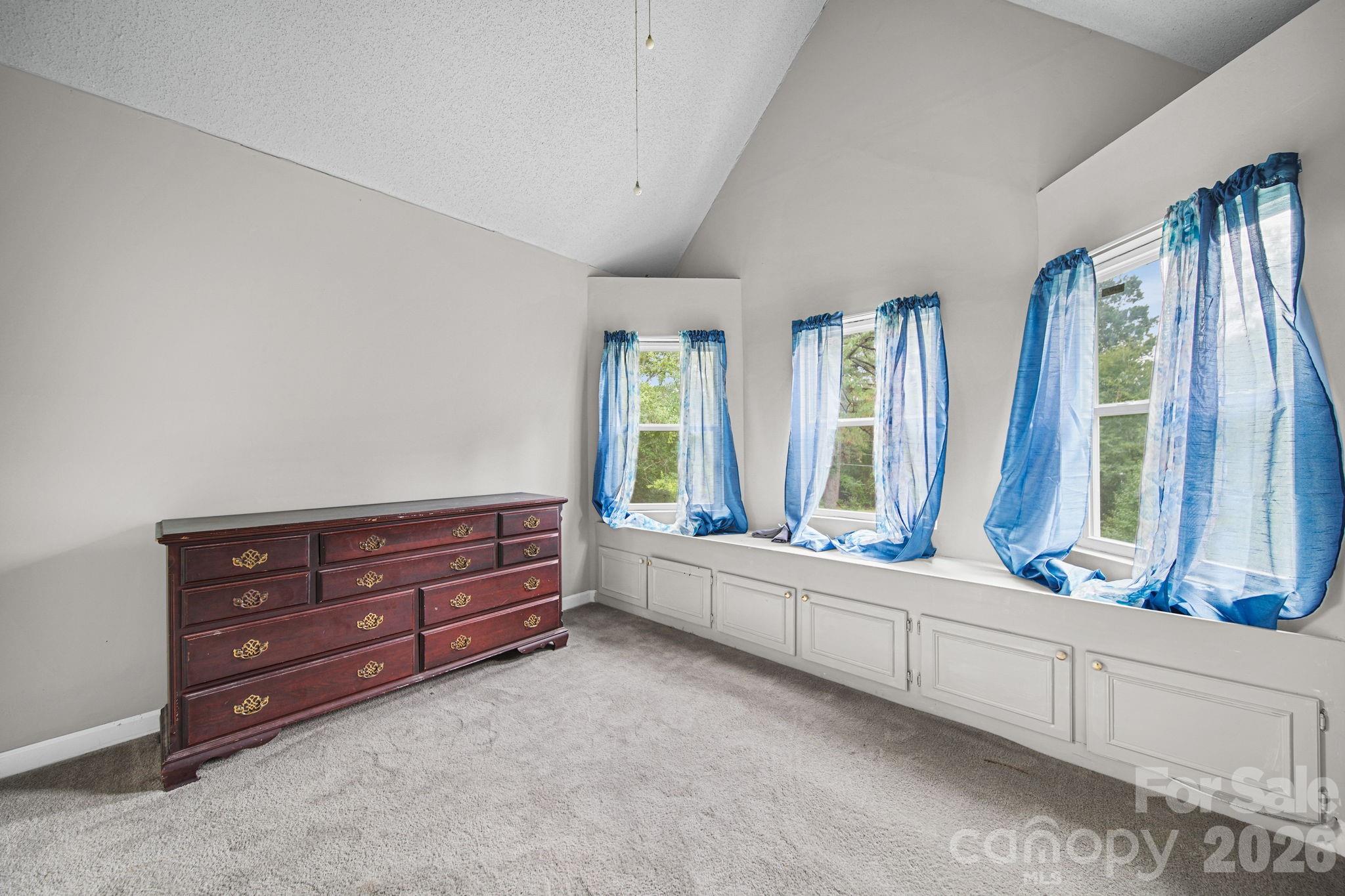261 Lakeside Drive — Hartsville