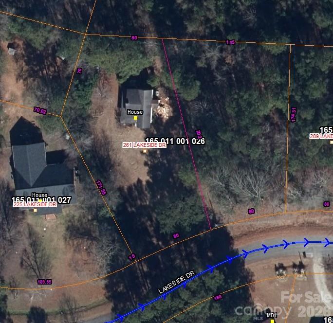 261 Lakeside Drive — Hartsville