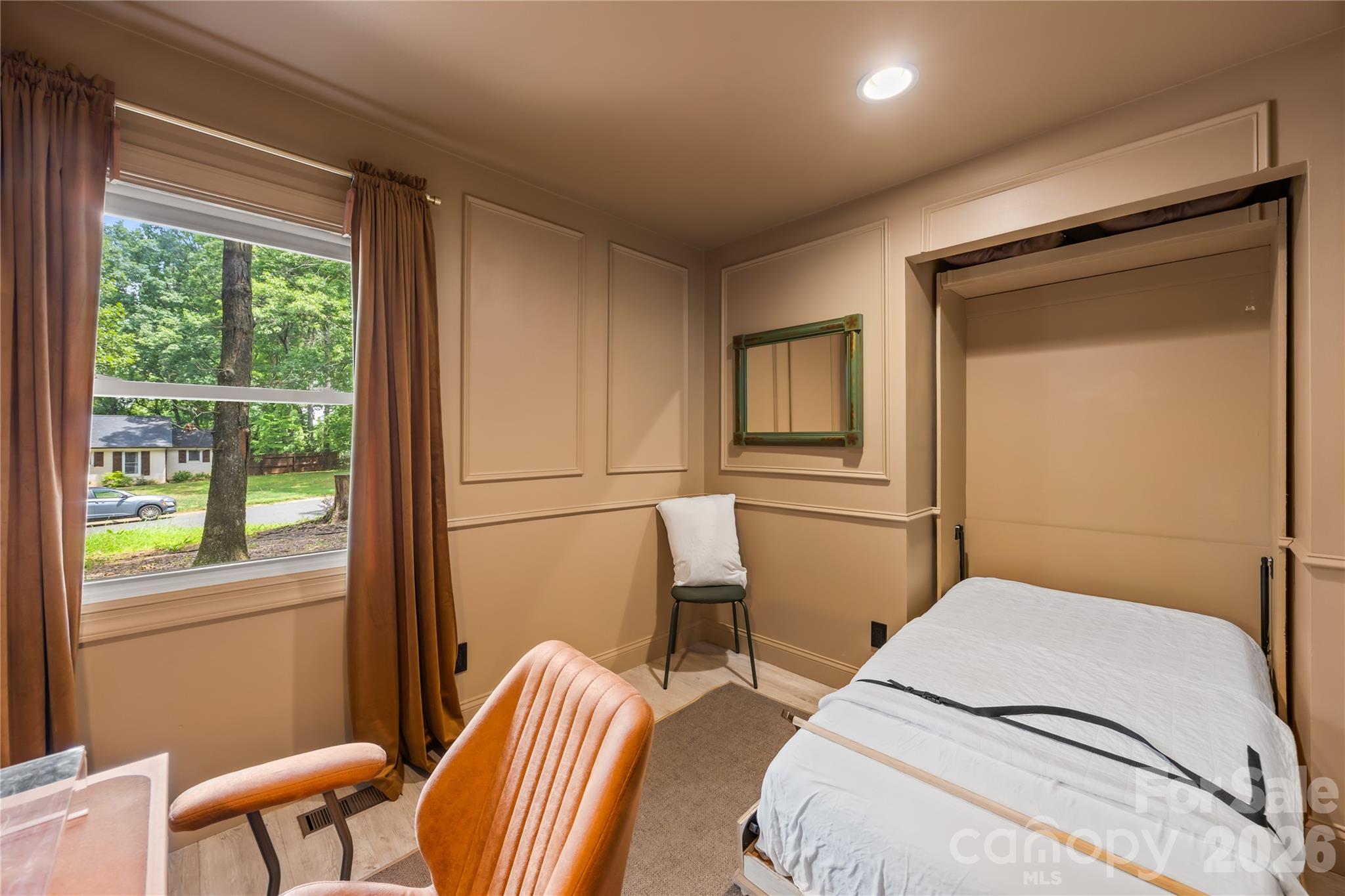 4508 Ivanhoe Place — Charlotte