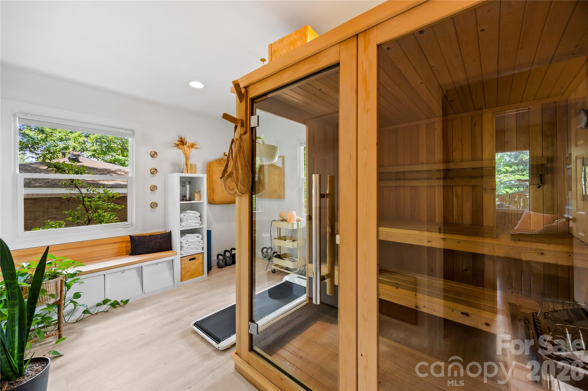 4508 Ivanhoe Place — Charlotte