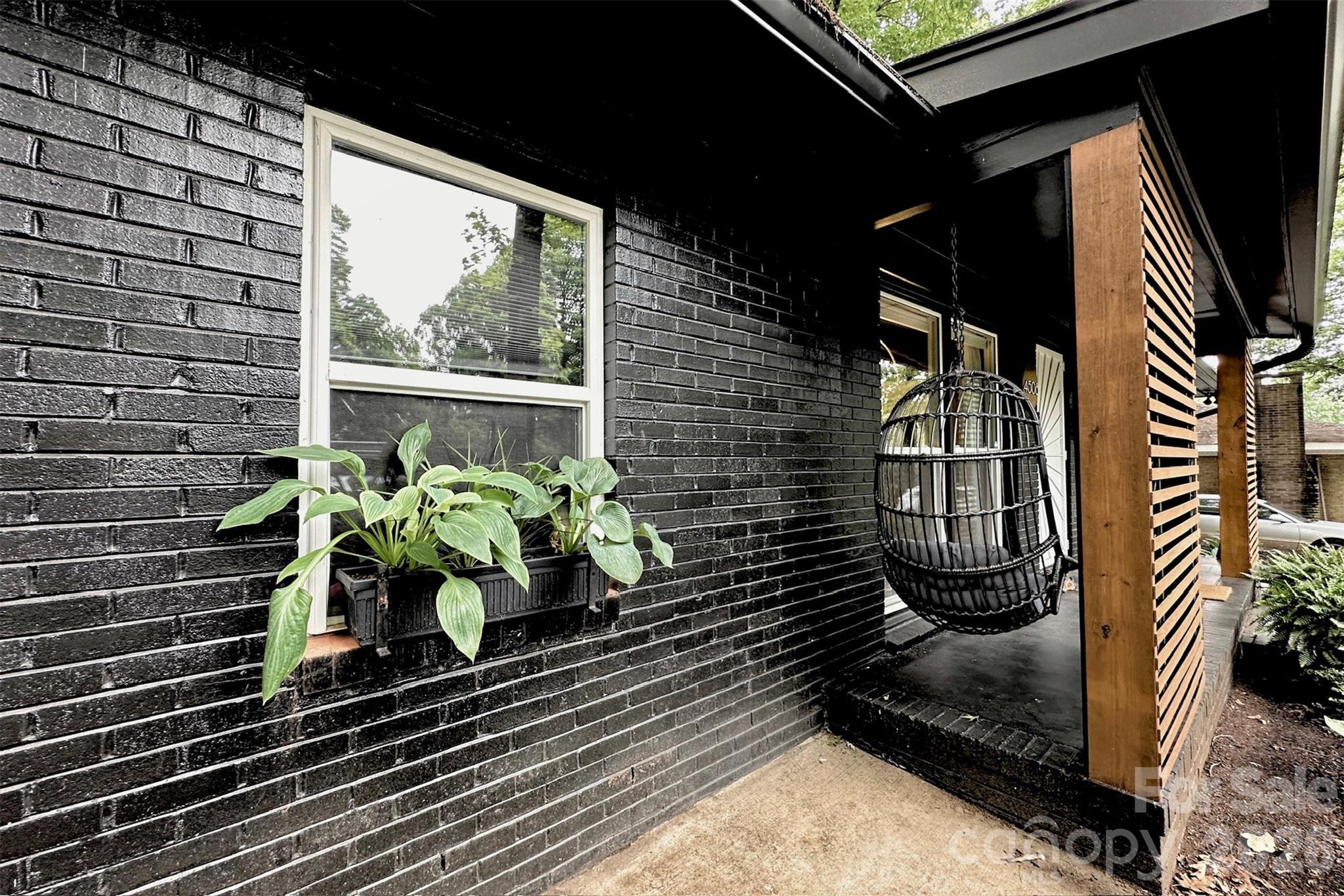 4508 Ivanhoe Place — Charlotte