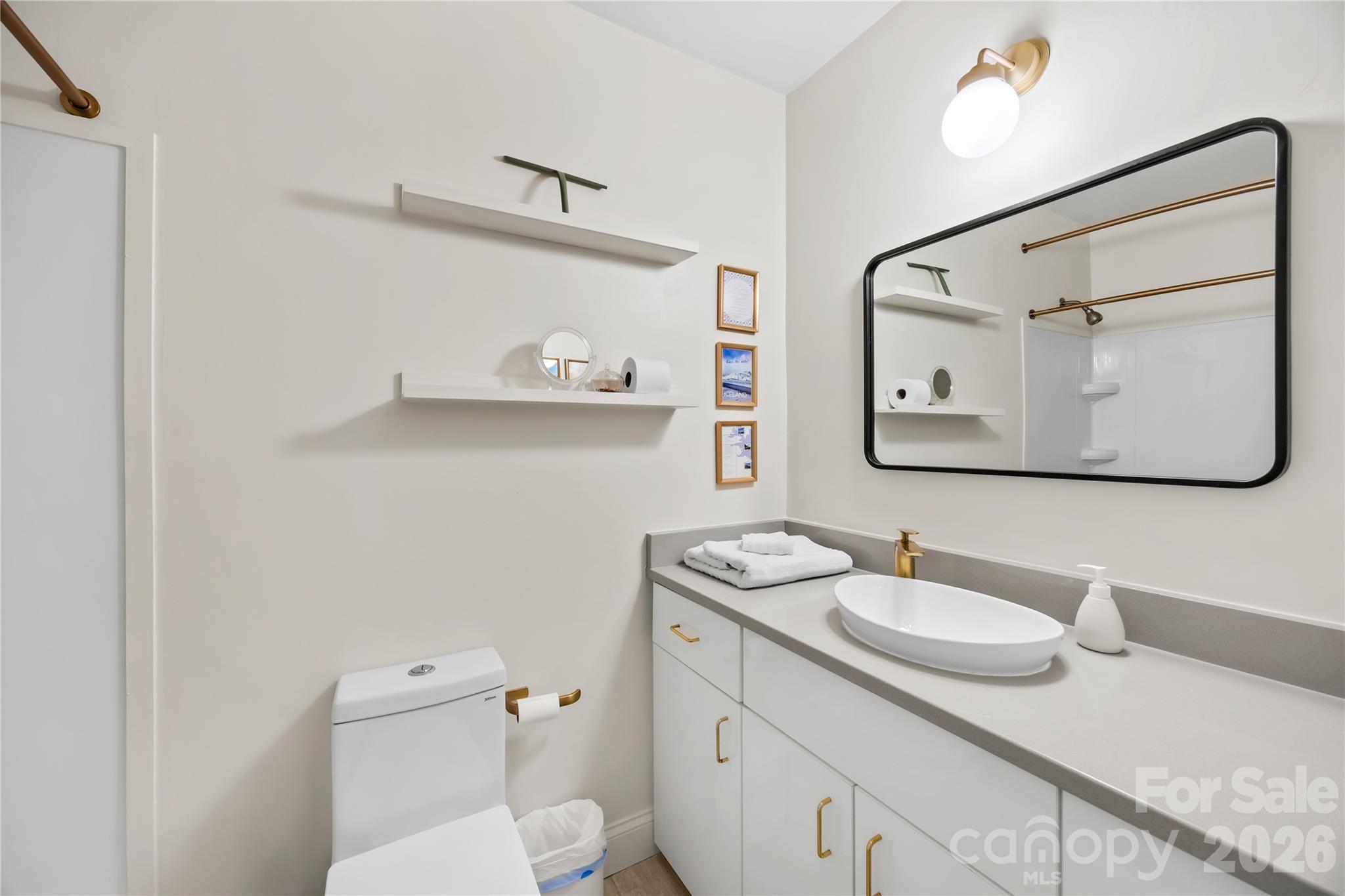 4508 Ivanhoe Place — Charlotte