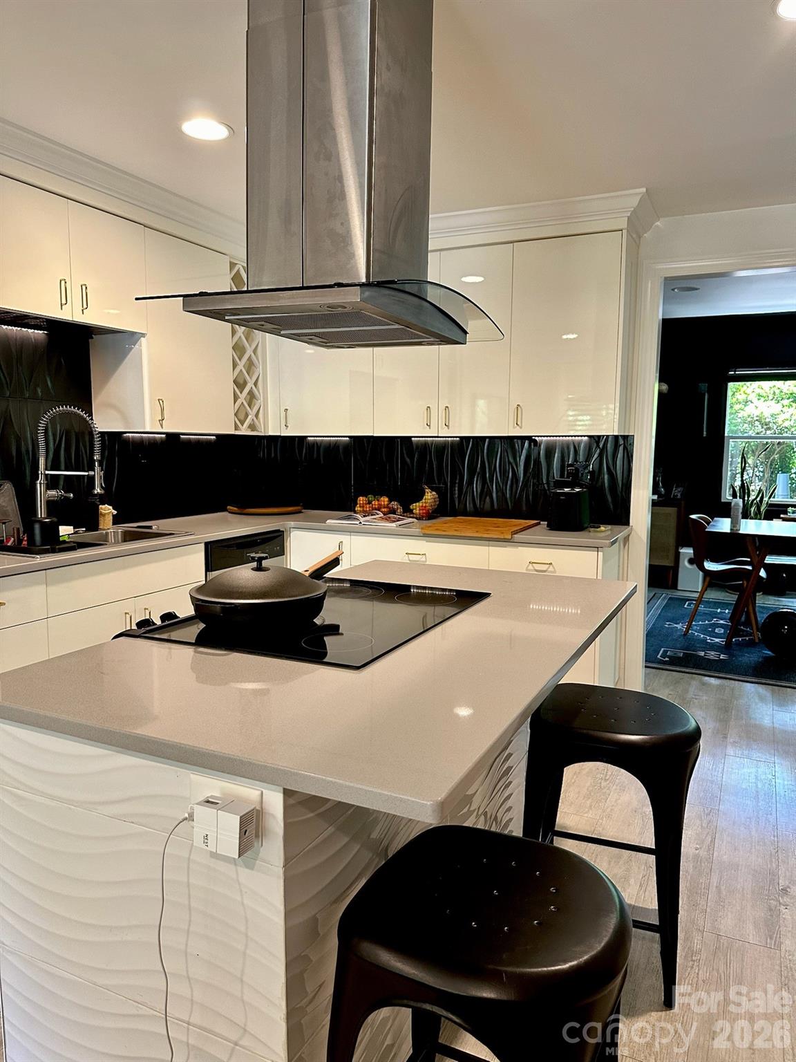 4508 Ivanhoe Place — Charlotte