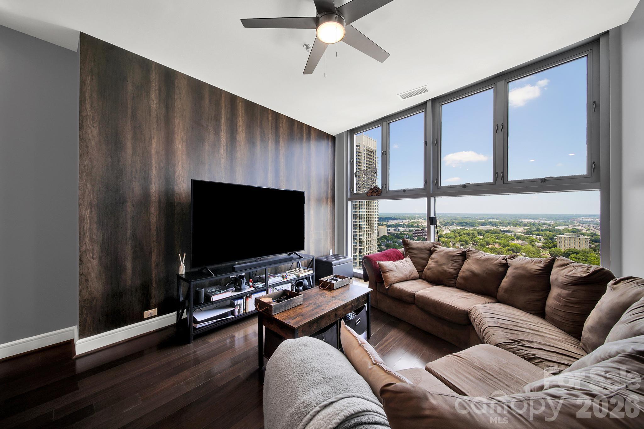 333 W Trade Street #2701 — Charlotte