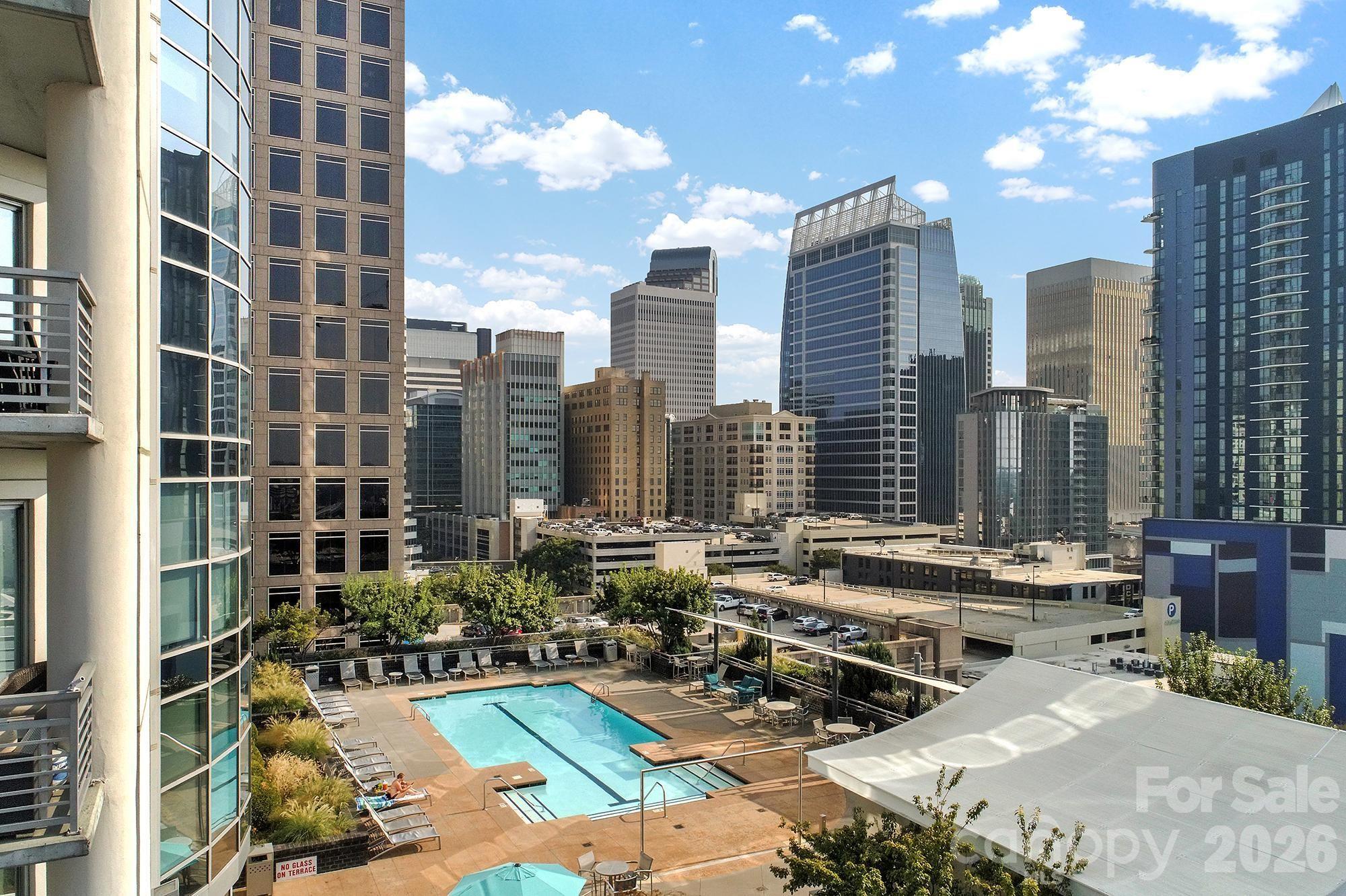 333 W Trade Street #2701 — Charlotte