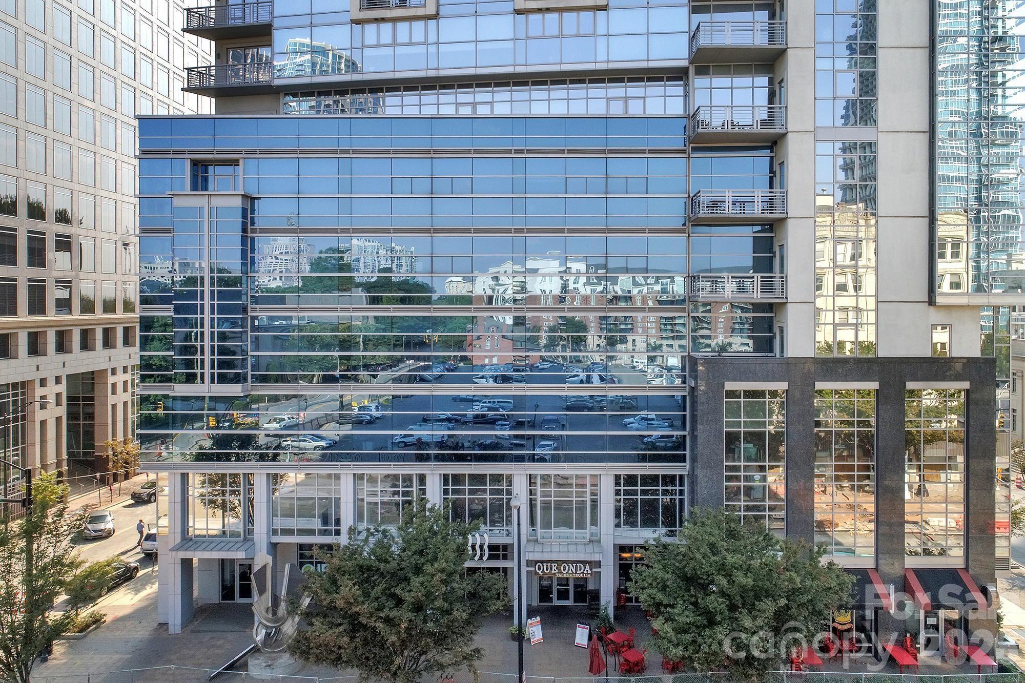 333 W Trade Street #2701 — Charlotte