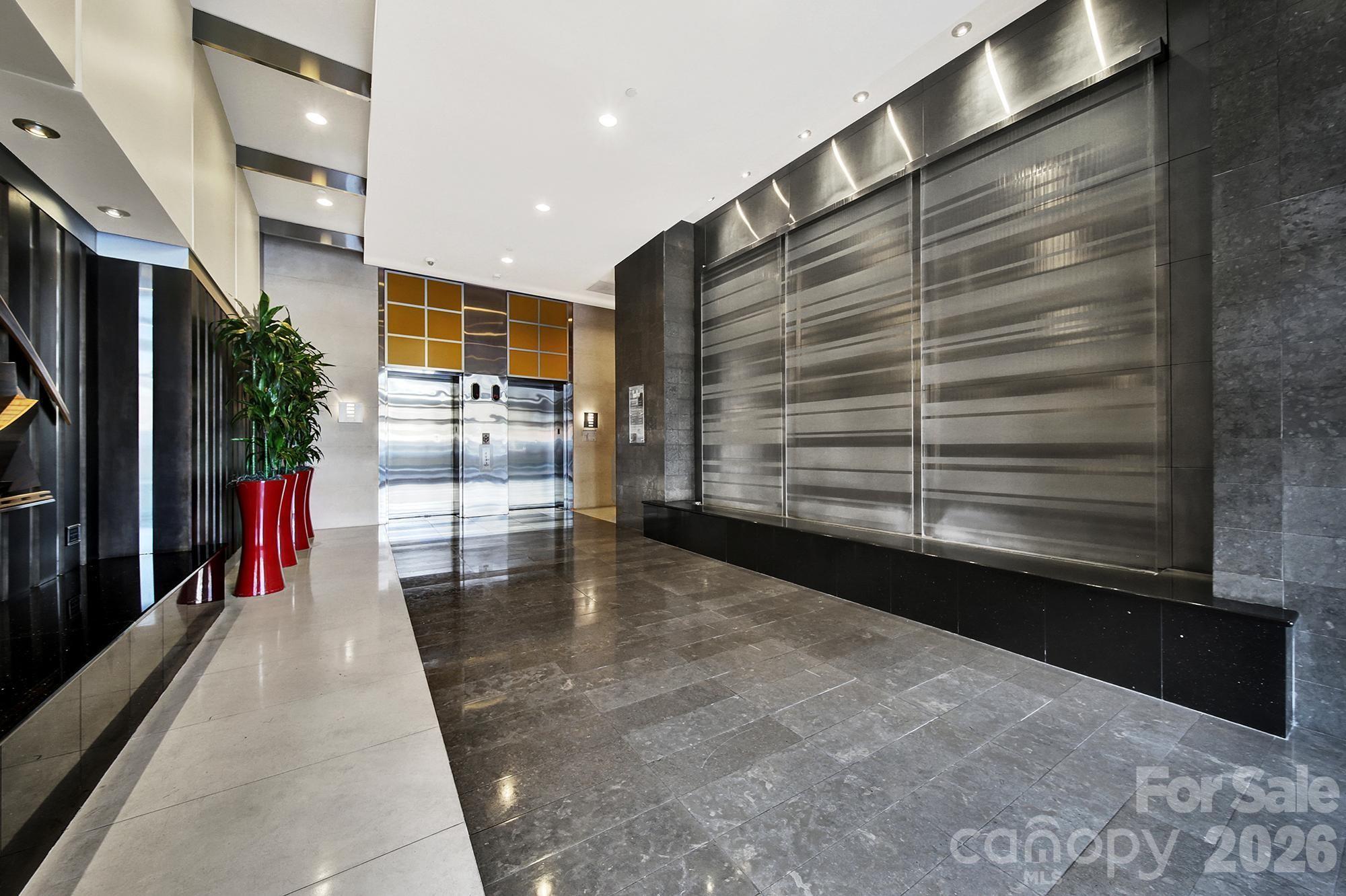 333 W Trade Street #2701 — Charlotte