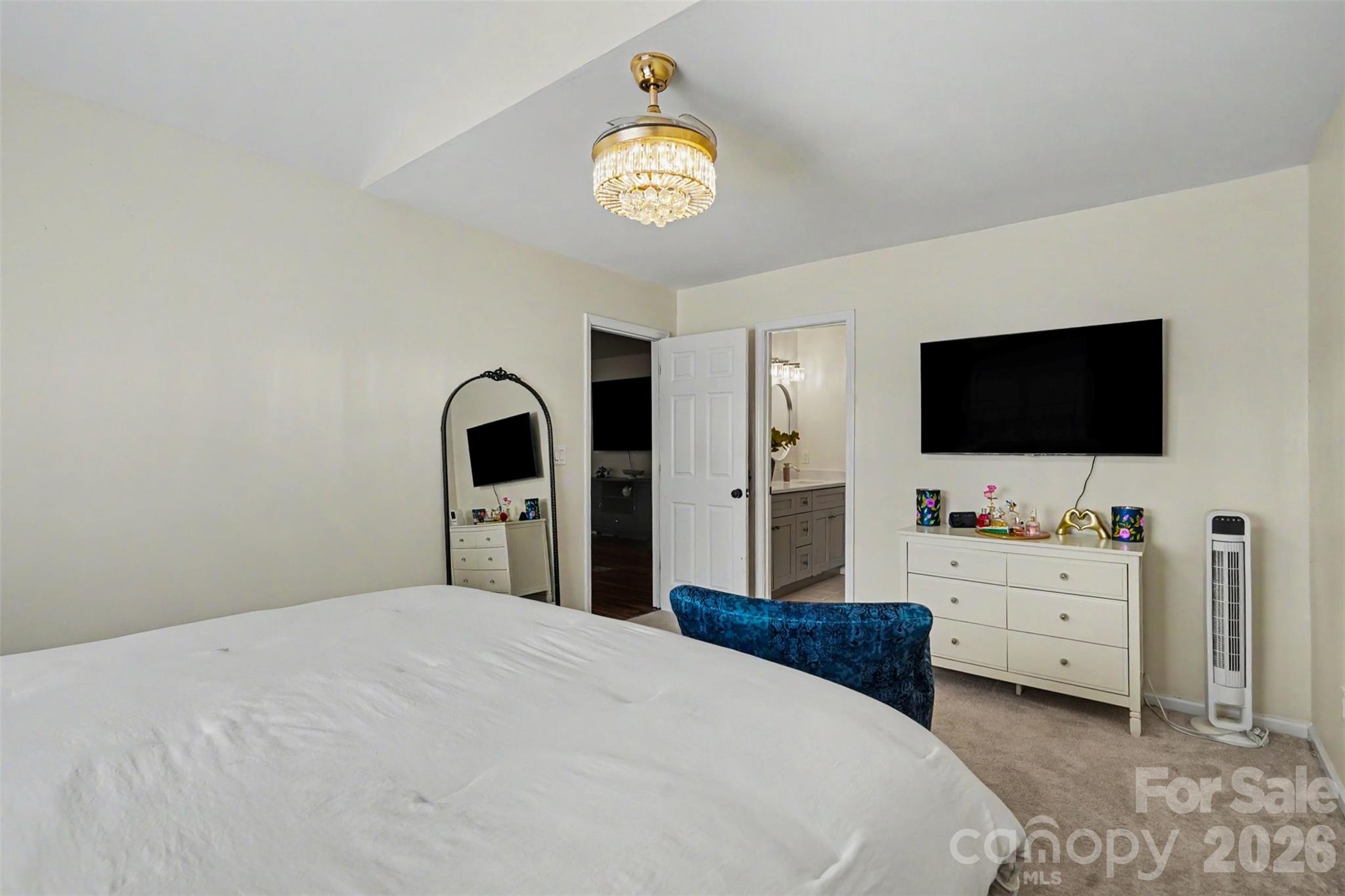 5906 Meadow Hill Drive — Charlotte