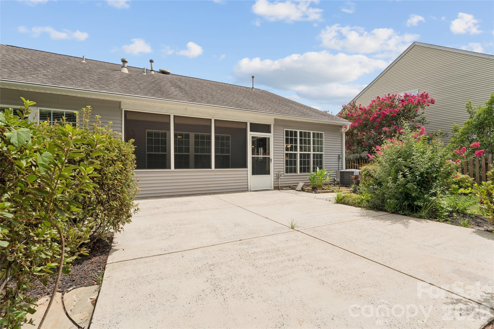 8426 Heron Glen Drive — Charlotte