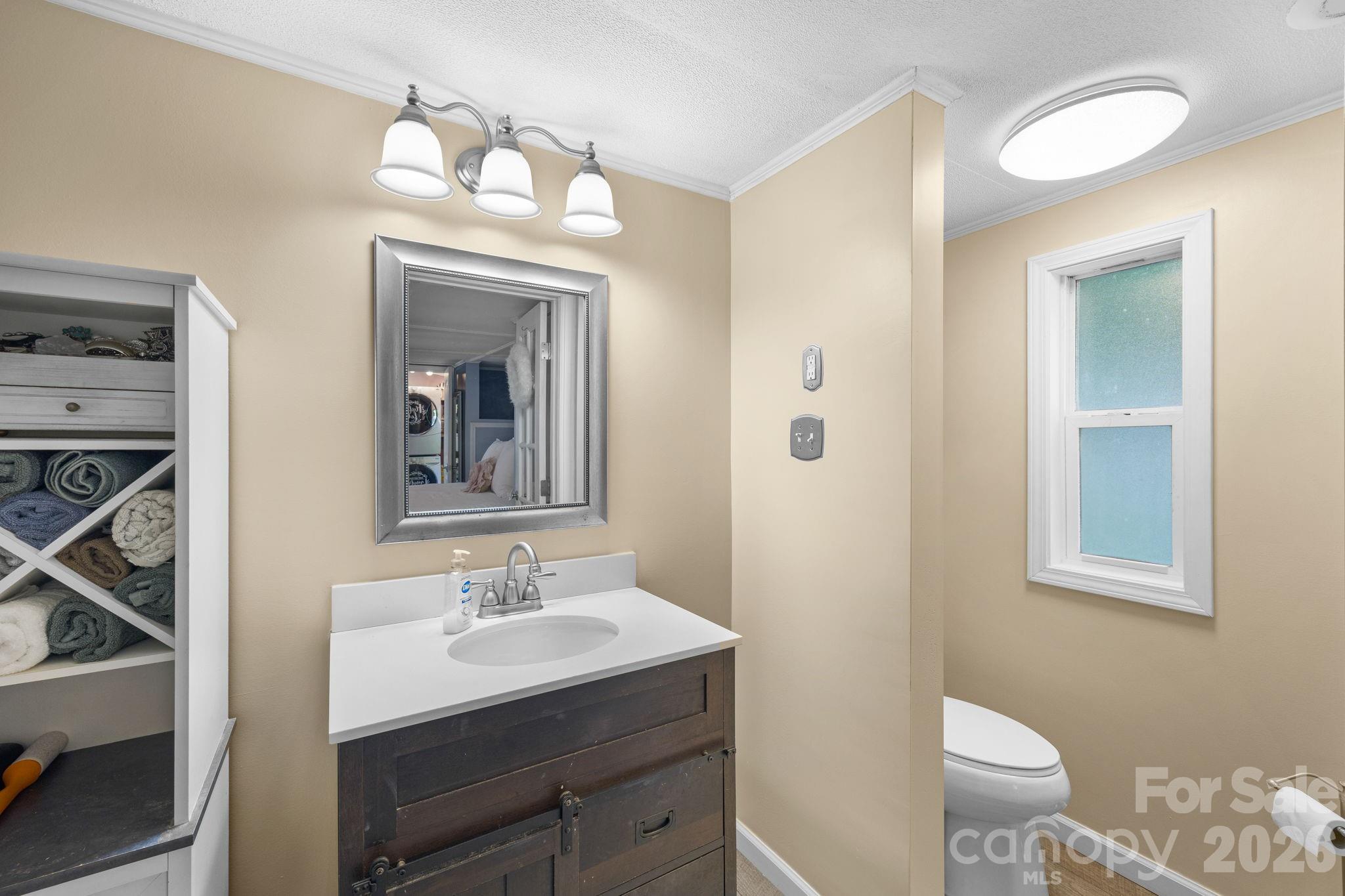 125 Ice Hollow Road — Zirconia