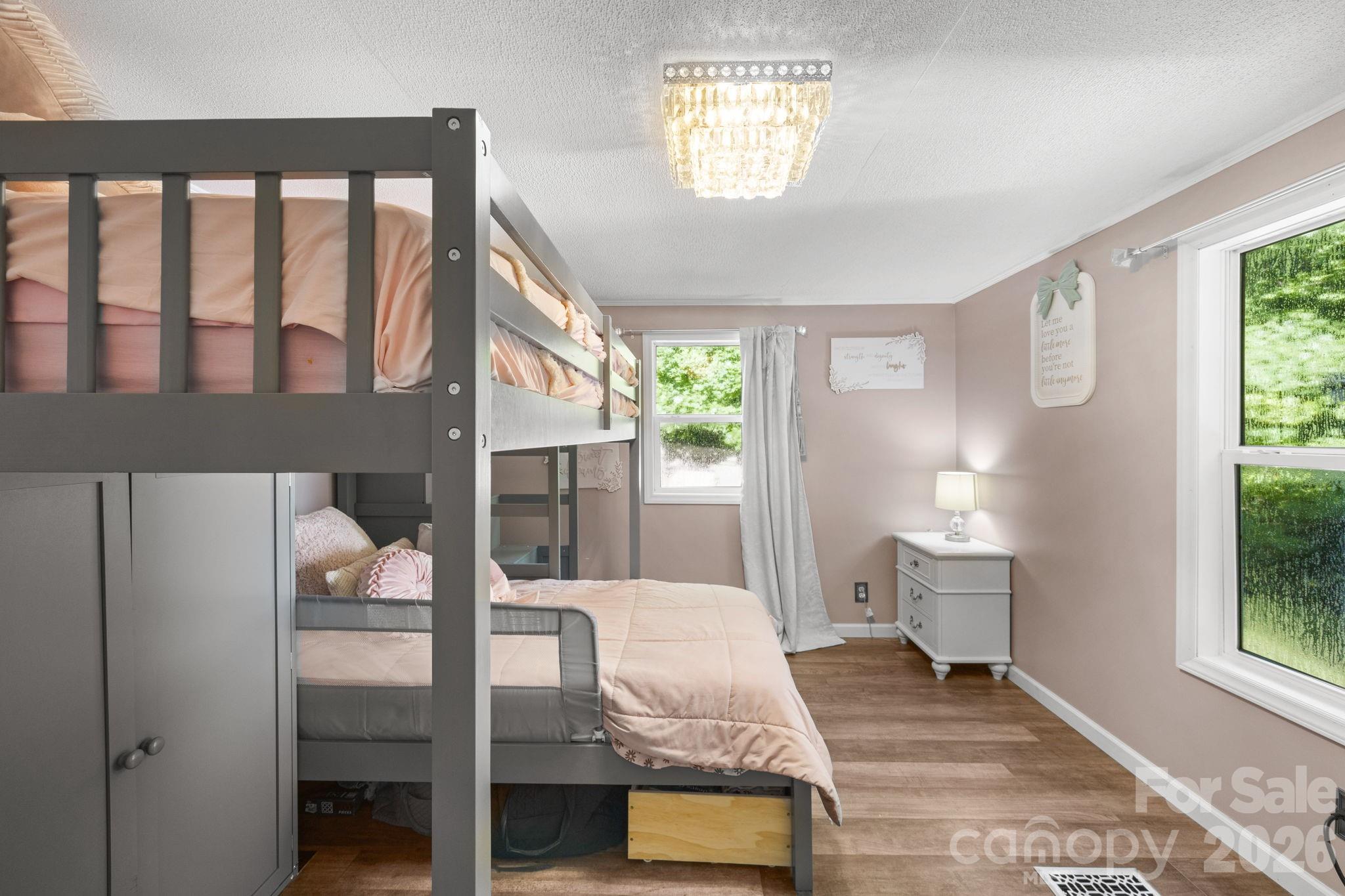 125 Ice Hollow Road — Zirconia