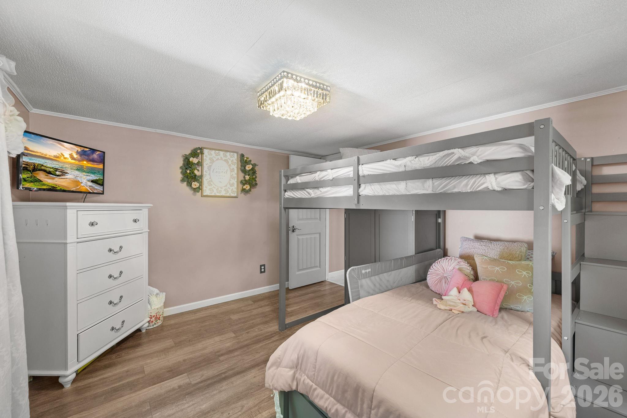 125 Ice Hollow Road — Zirconia