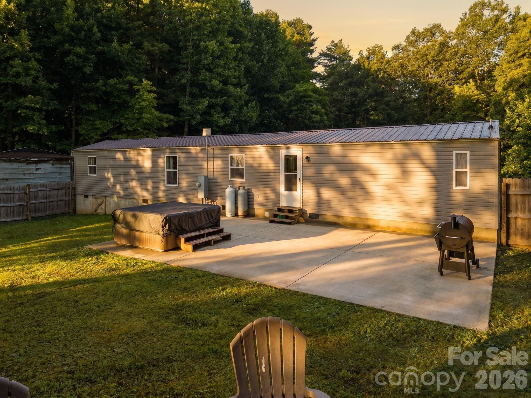 125 Ice Hollow Road — Zirconia