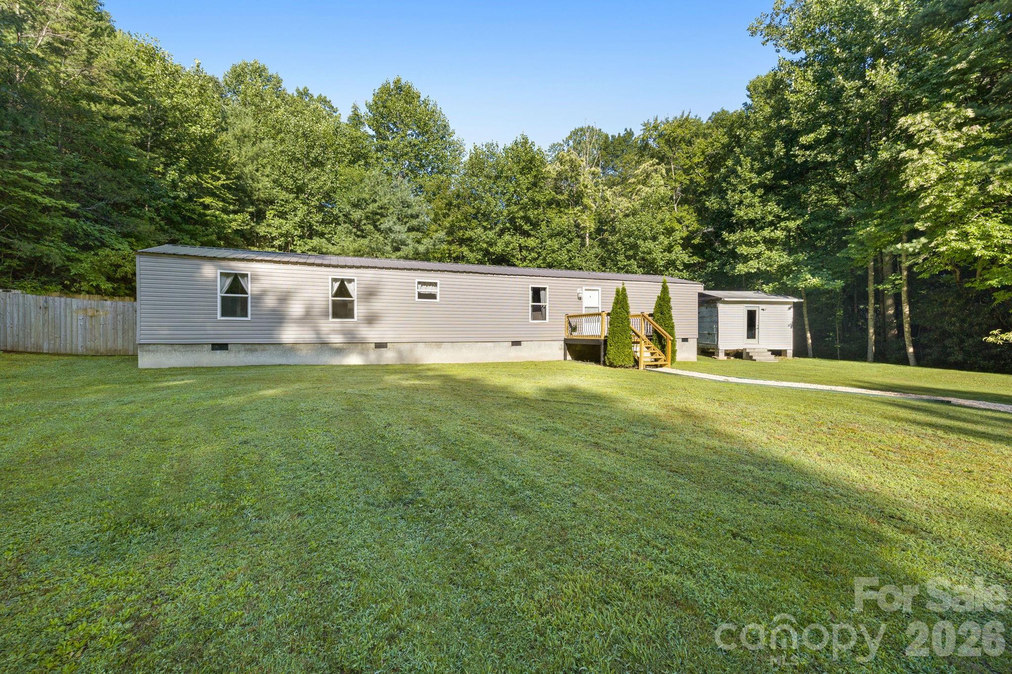 125 Ice Hollow Road — Zirconia