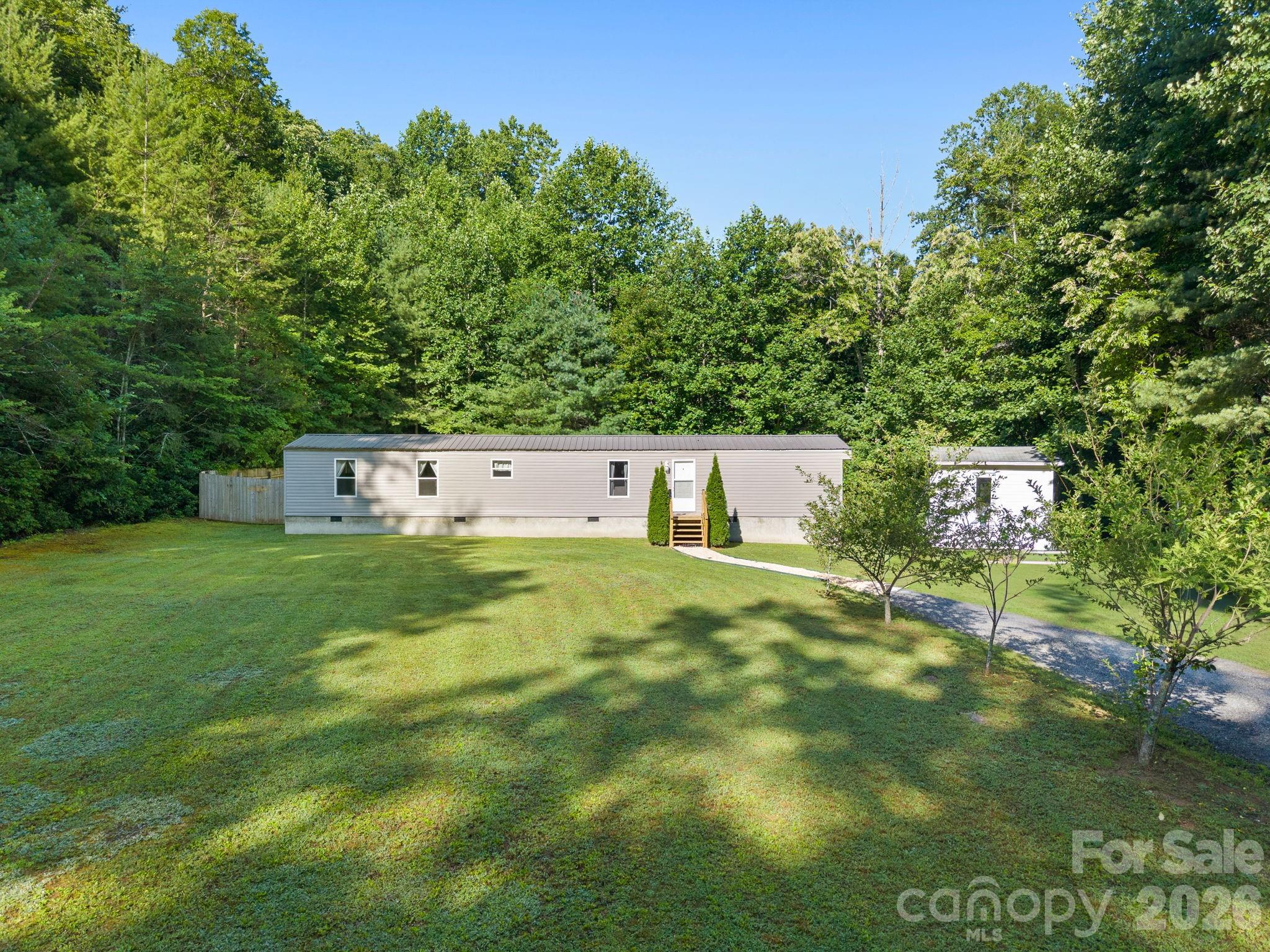 125 Ice Hollow Road — Zirconia