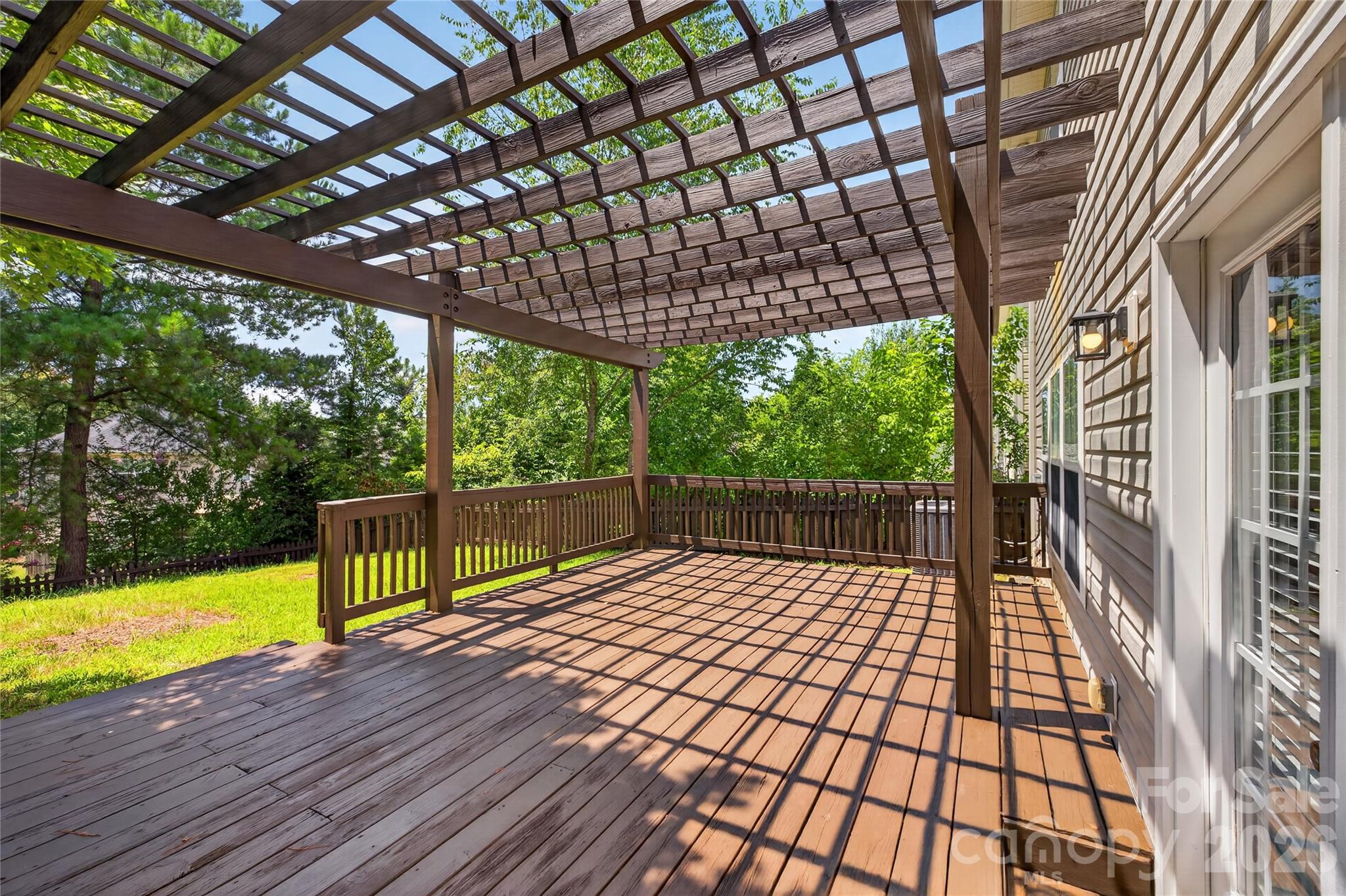 8932 Oransay Way — Charlotte